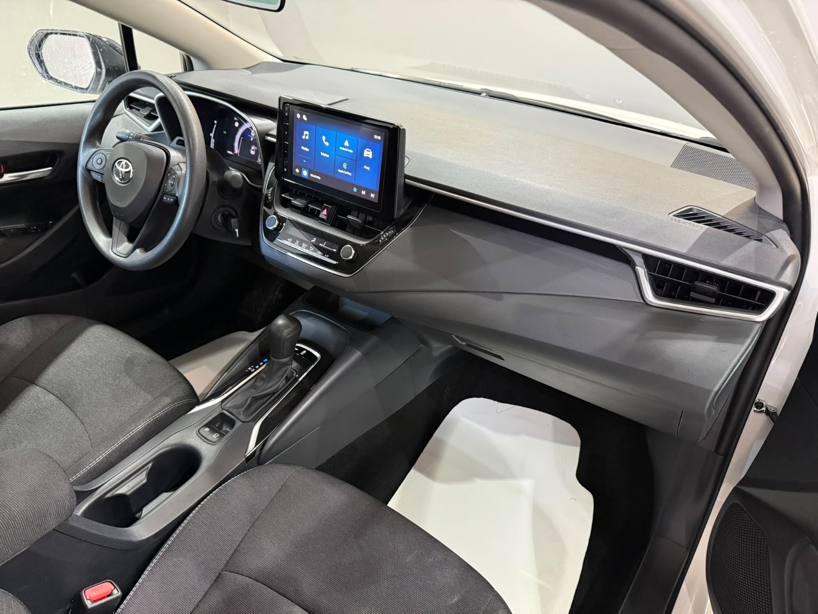 2026 Benzin Otomatik Toyota Corolla Beyaz Gürel Tasarım Aksesuar Otomotiv San. Tic. Ltd. Şti.