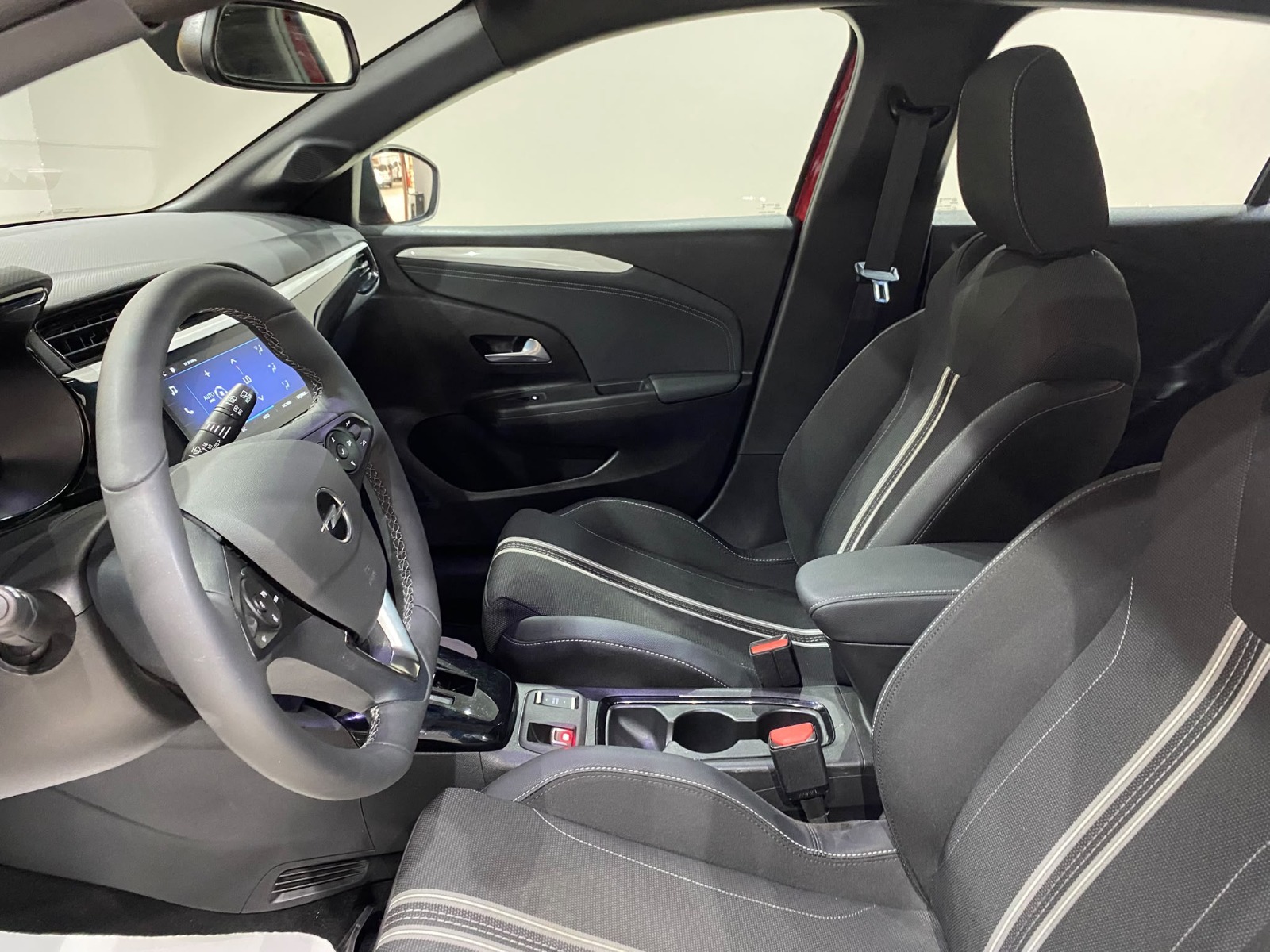 2025 Benzin Otomatik Opel Corsa Kırmızı Gürel Tasarım Aksesuar Otomotiv San. Tic. Ltd. Şti.