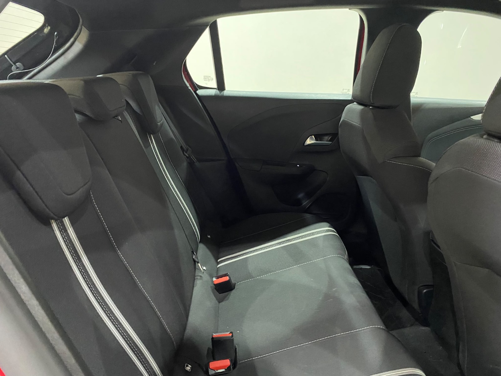 2025 Benzin Otomatik Opel Corsa Kırmızı Gürel Tasarım Aksesuar Otomotiv San. Tic. Ltd. Şti.