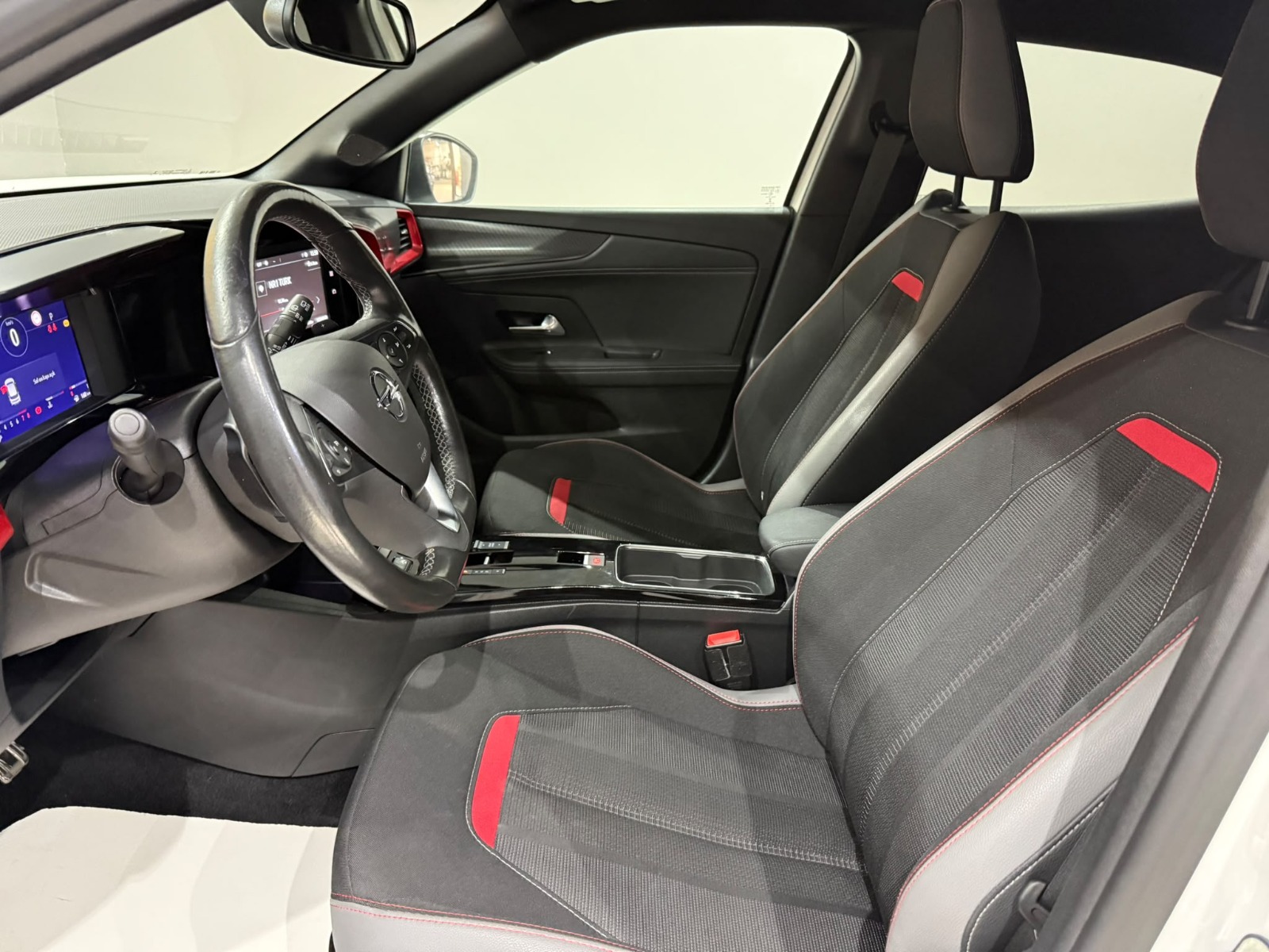 2022 Benzin Otomatik Opel Mokka Beyaz Gürel Tasarım Aksesuar Otomotiv San. Tic. Ltd. Şti.