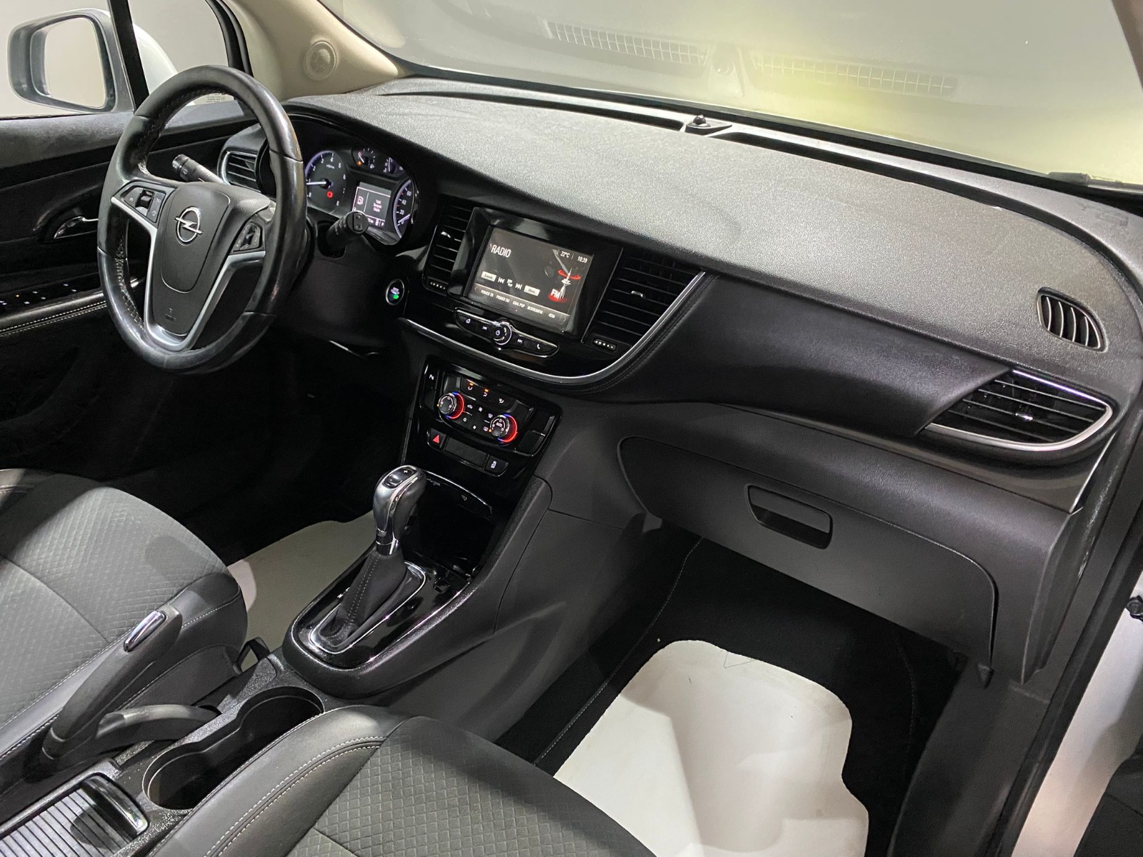 2017 Benzin Otomatik Opel Mokka X Gümüş Gri Gürel Tasarım Aksesuar Otomotiv San. Tic. Ltd. Şti.
