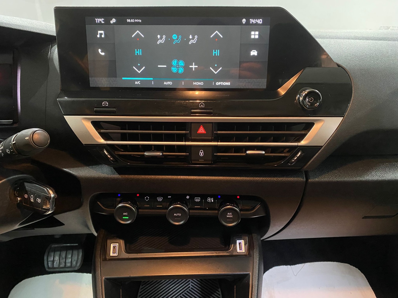 2023 Benzin Otomatik Citroen C4 X Gri Gürel Tasarım Aksesuar Otomotiv San. Tic. Ltd. Şti.