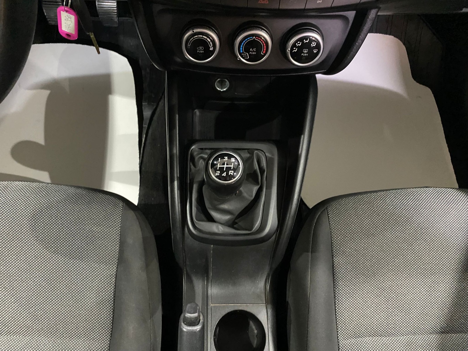 2023 Dizel Manuel Fiat Egea Beyaz Gürel Tasarım Aksesuar Otomotiv San. Tic. Ltd. Şti.