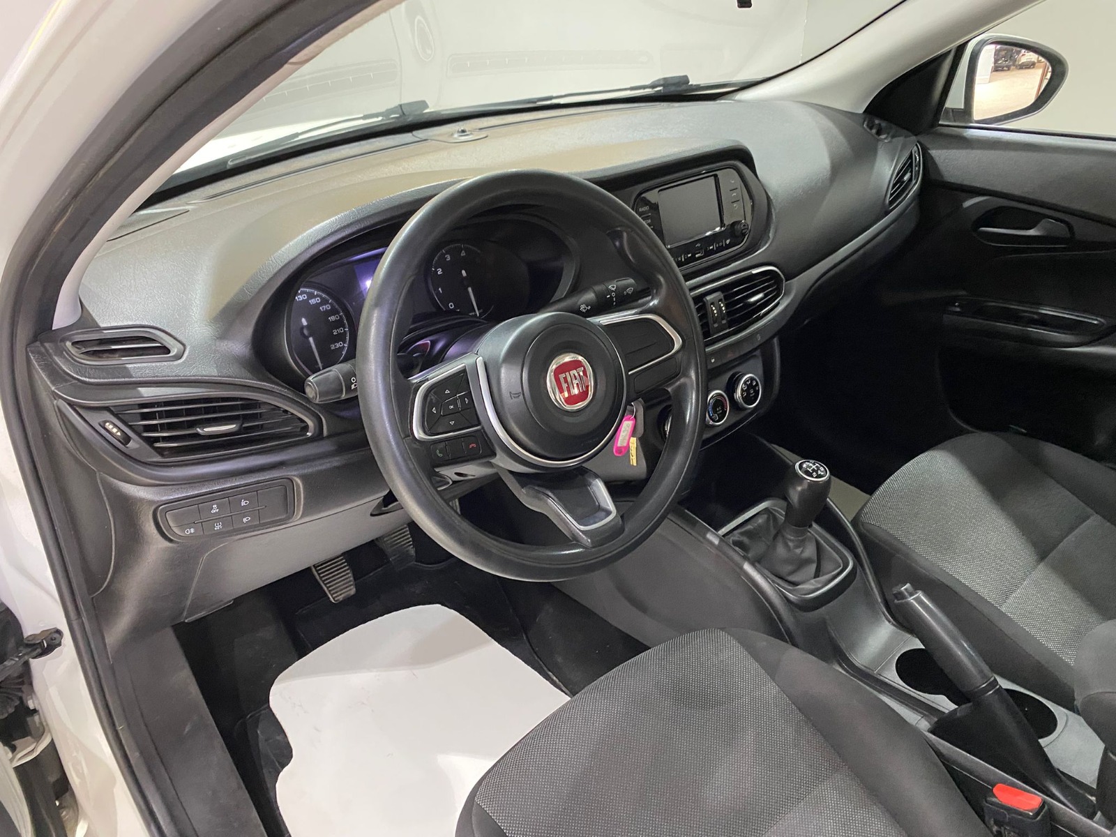 2023 Dizel Manuel Fiat Egea Beyaz Gürel Tasarım Aksesuar Otomotiv San. Tic. Ltd. Şti.