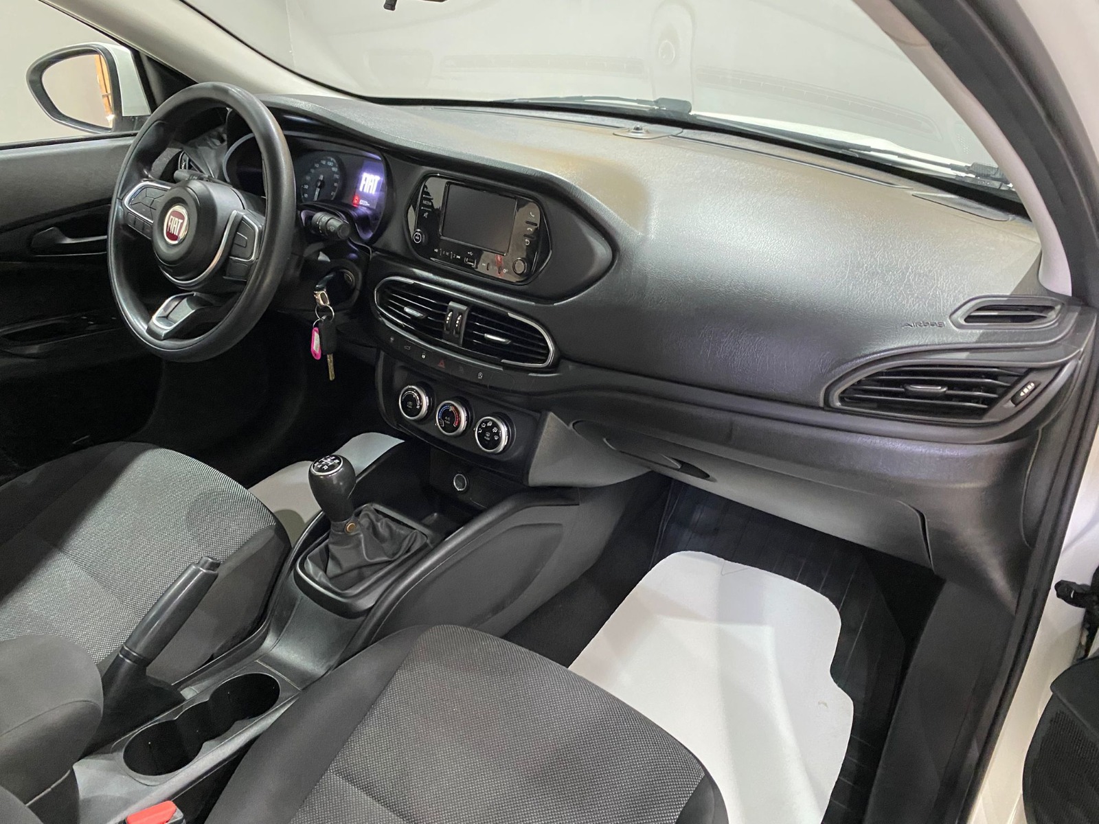 2023 Dizel Manuel Fiat Egea Beyaz Gürel Tasarım Aksesuar Otomotiv San. Tic. Ltd. Şti.