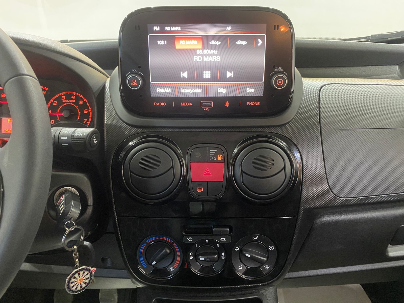 2023 Benzin + LPG Manuel Fiat Fiorino Beyaz Gürel Tasarım Aksesuar Otomotiv San. Tic. Ltd. Şti.