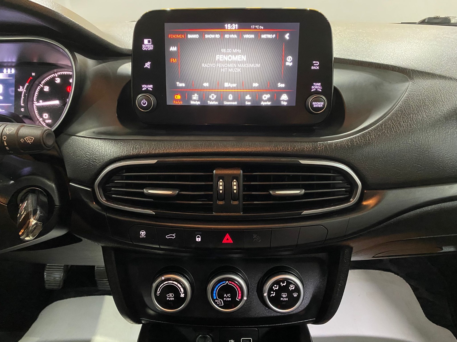 2023 Benzin Manuel Fiat Egea Mavi Gürel Tasarım Aksesuar Otomotiv San. Tic. Ltd. Şti.