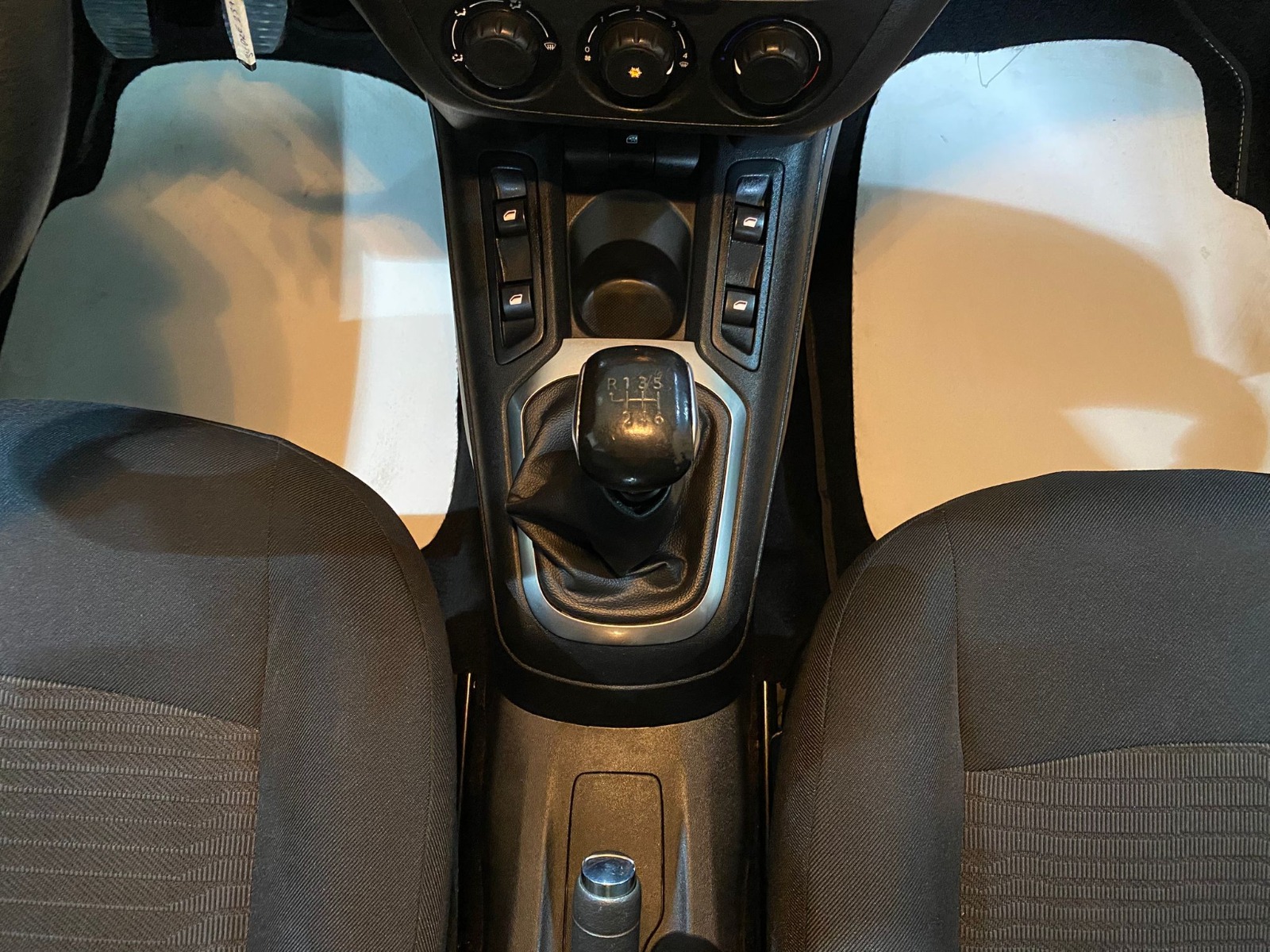 2020 Dizel Manuel Peugeot 301 Gri Gürel Tasarım Aksesuar Otomotiv San. Tic. Ltd. Şti.