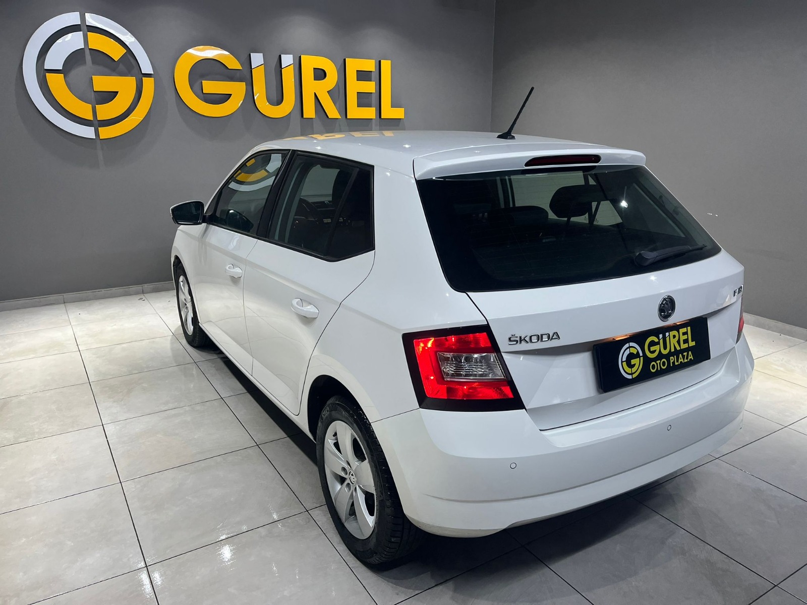 2016 Benzin Otomatik Skoda Fabia Beyaz Gürel Tasarım Aksesuar Otomotiv San. Tic. Ltd. Şti.