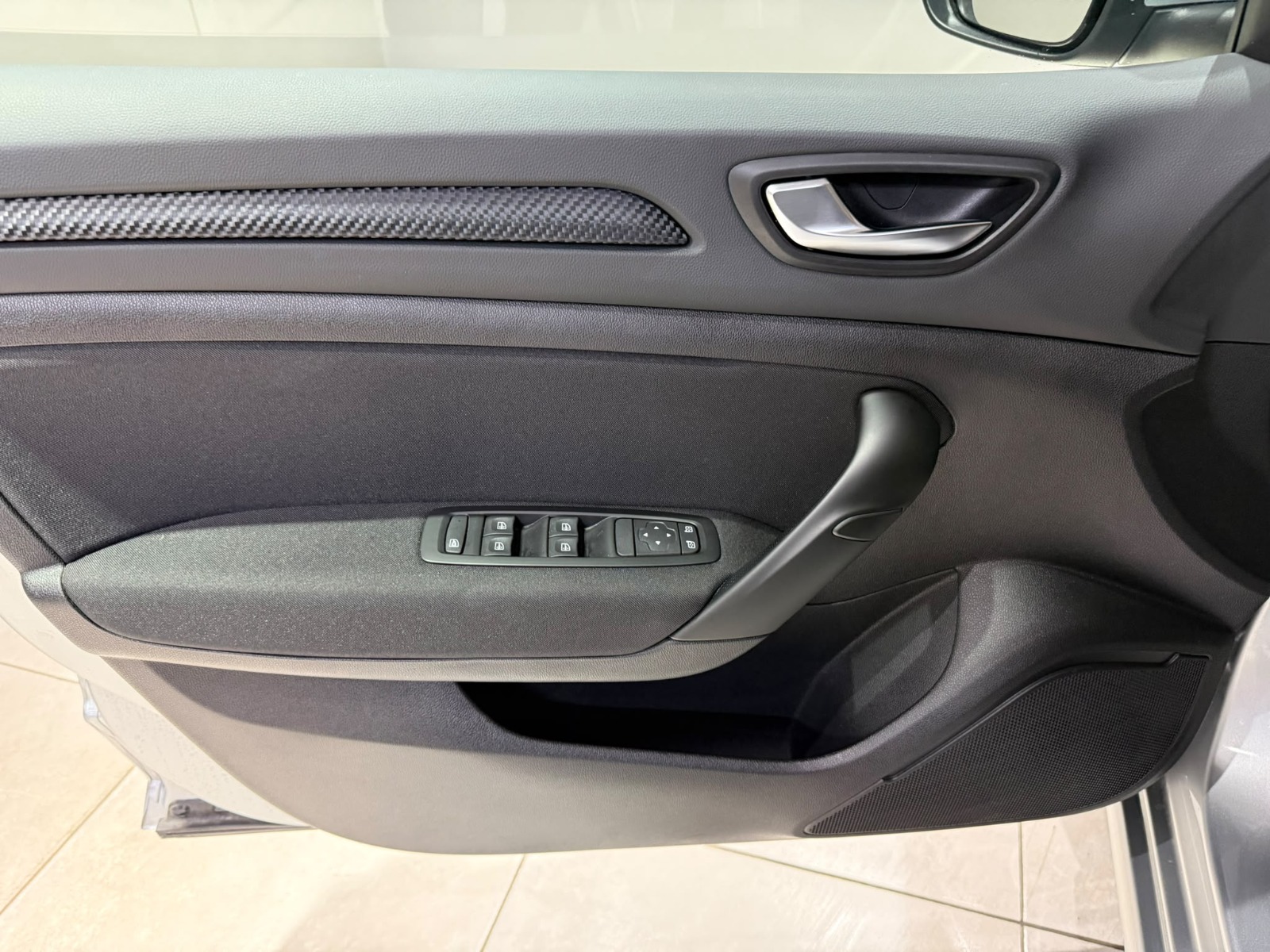 2026 Benzin Otomatik Renault Megane Gri Gürel Tasarım Aksesuar Otomotiv San. Tic. Ltd. Şti.