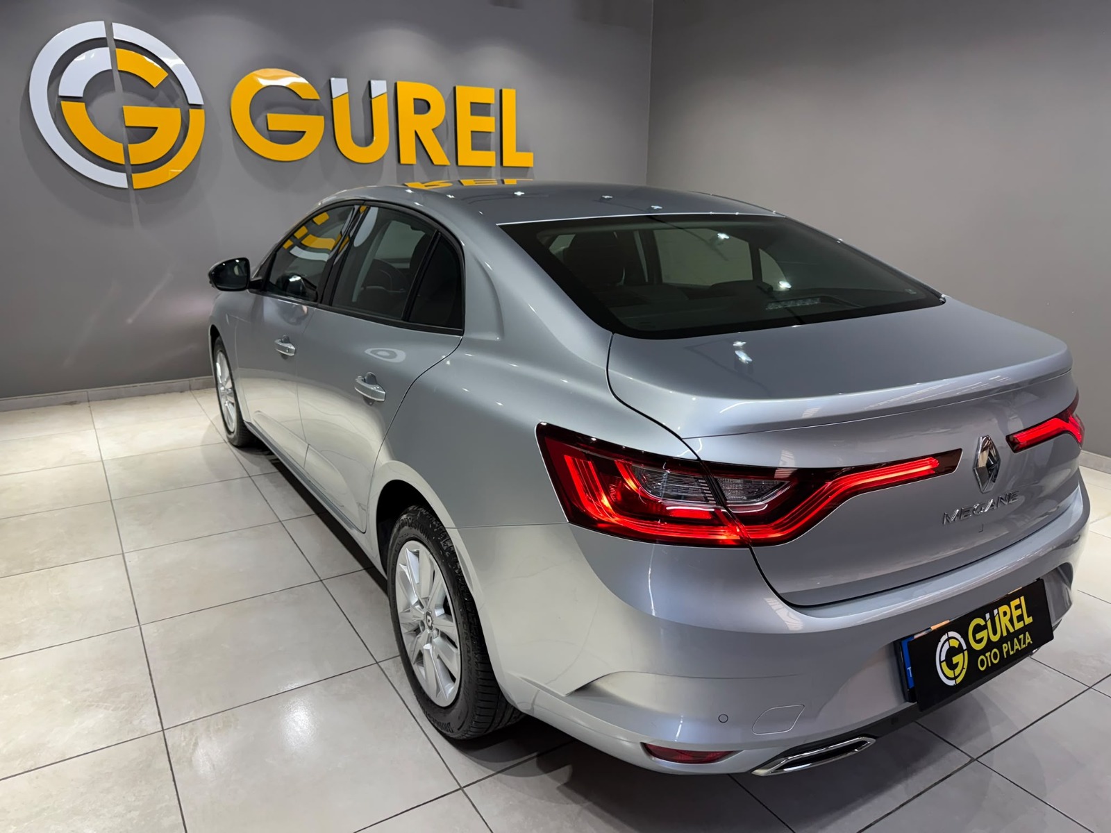 2026 Benzin Otomatik Renault Megane Gri Gürel Tasarım Aksesuar Otomotiv San. Tic. Ltd. Şti.