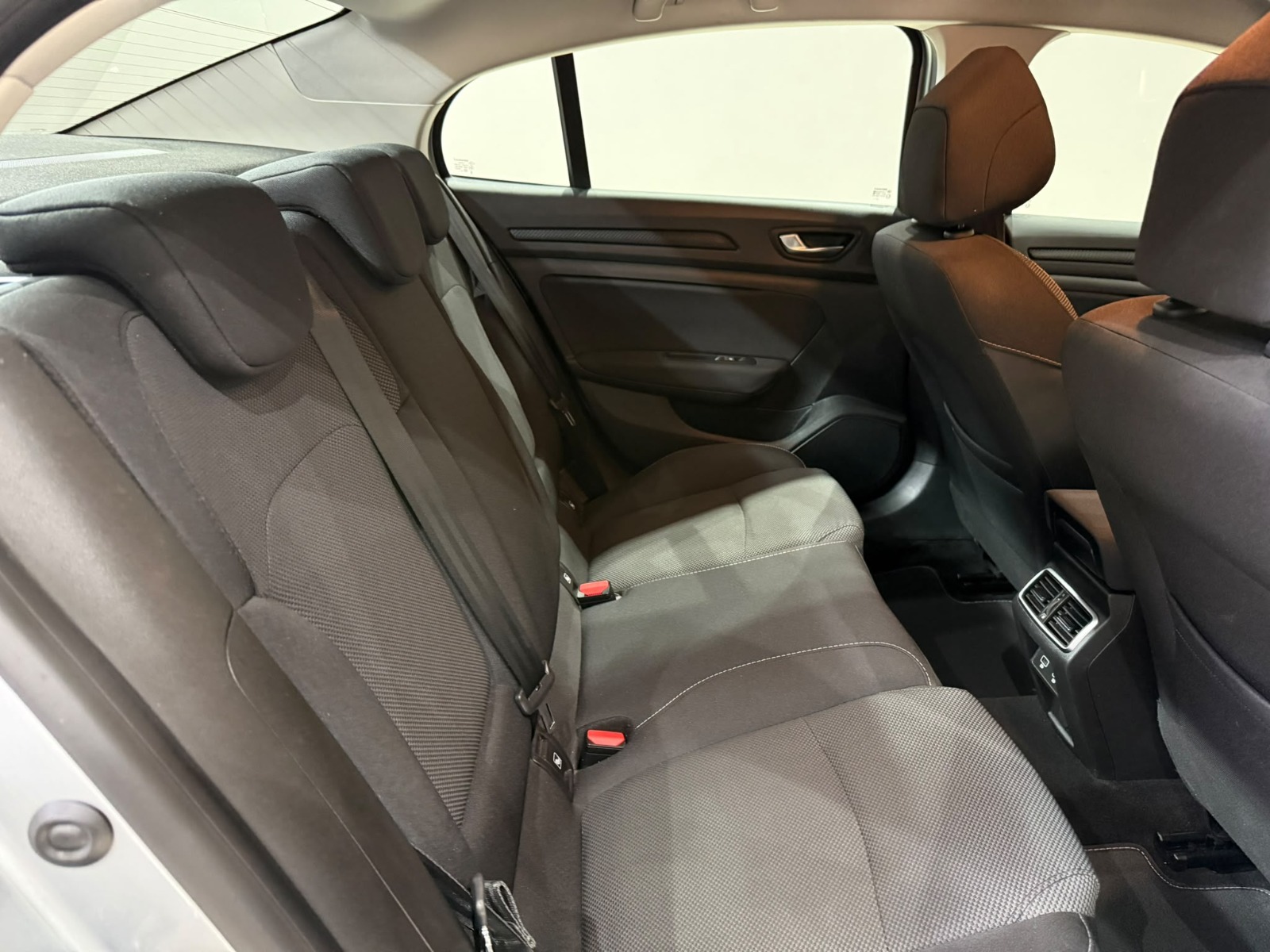 2026 Benzin Otomatik Renault Megane Gri Gürel Tasarım Aksesuar Otomotiv San. Tic. Ltd. Şti.