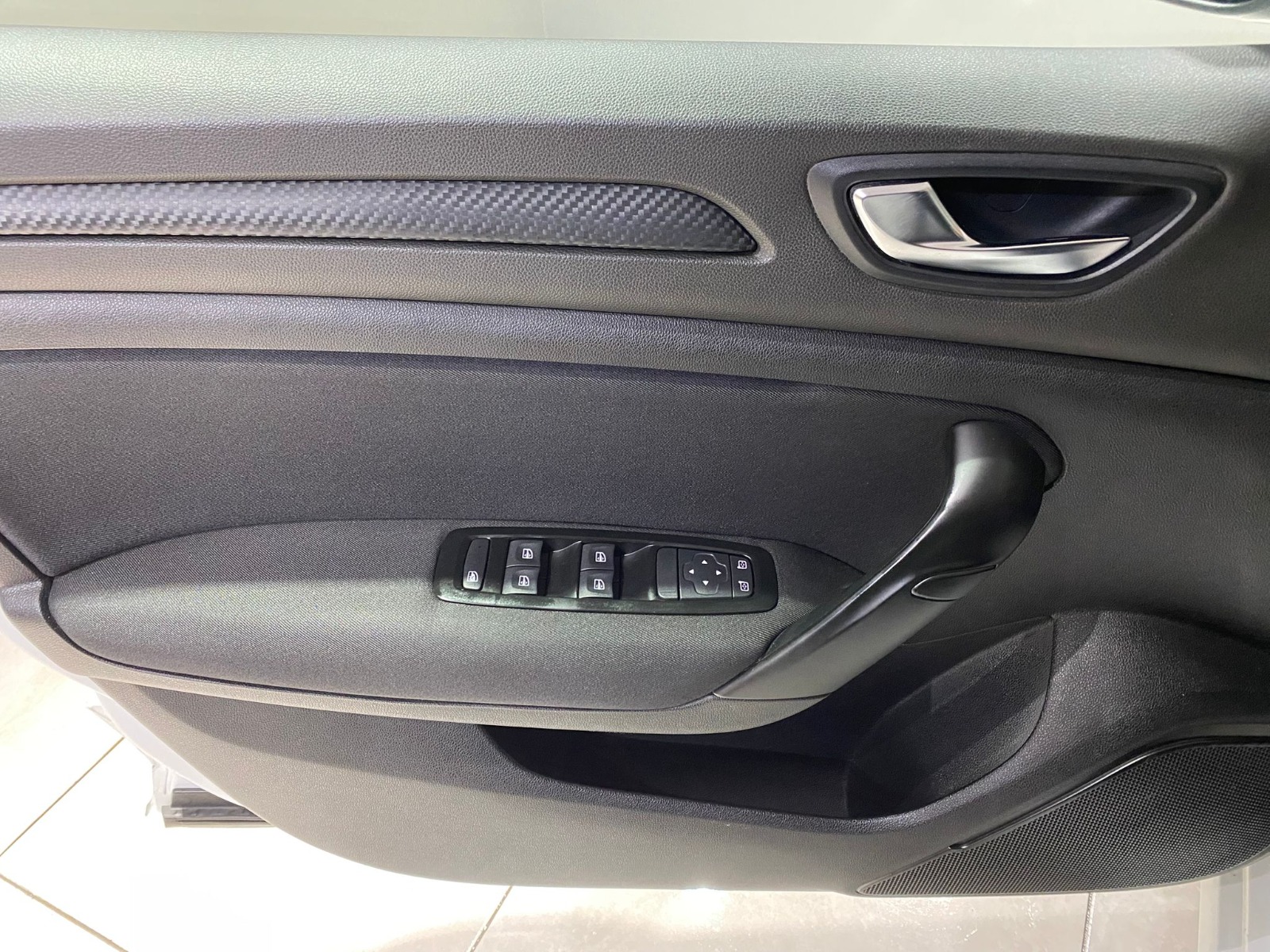 2017 Benzin + LPG Manuel Renault Megane Beyaz Gürel Tasarım Aksesuar Otomotiv San. Tic. Ltd. Şti.