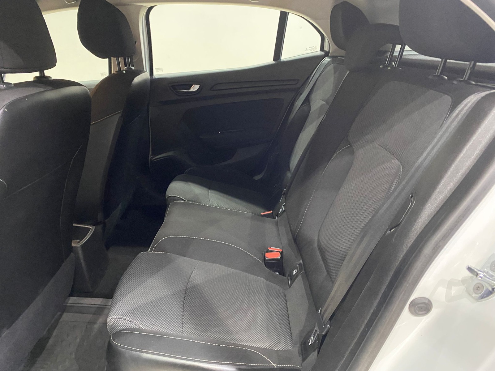 2017 Benzin + LPG Manuel Renault Megane Beyaz Gürel Tasarım Aksesuar Otomotiv San. Tic. Ltd. Şti.