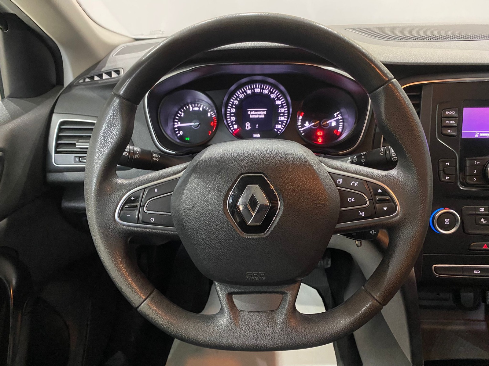 2017 Benzin + LPG Manuel Renault Megane Beyaz Gürel Tasarım Aksesuar Otomotiv San. Tic. Ltd. Şti.