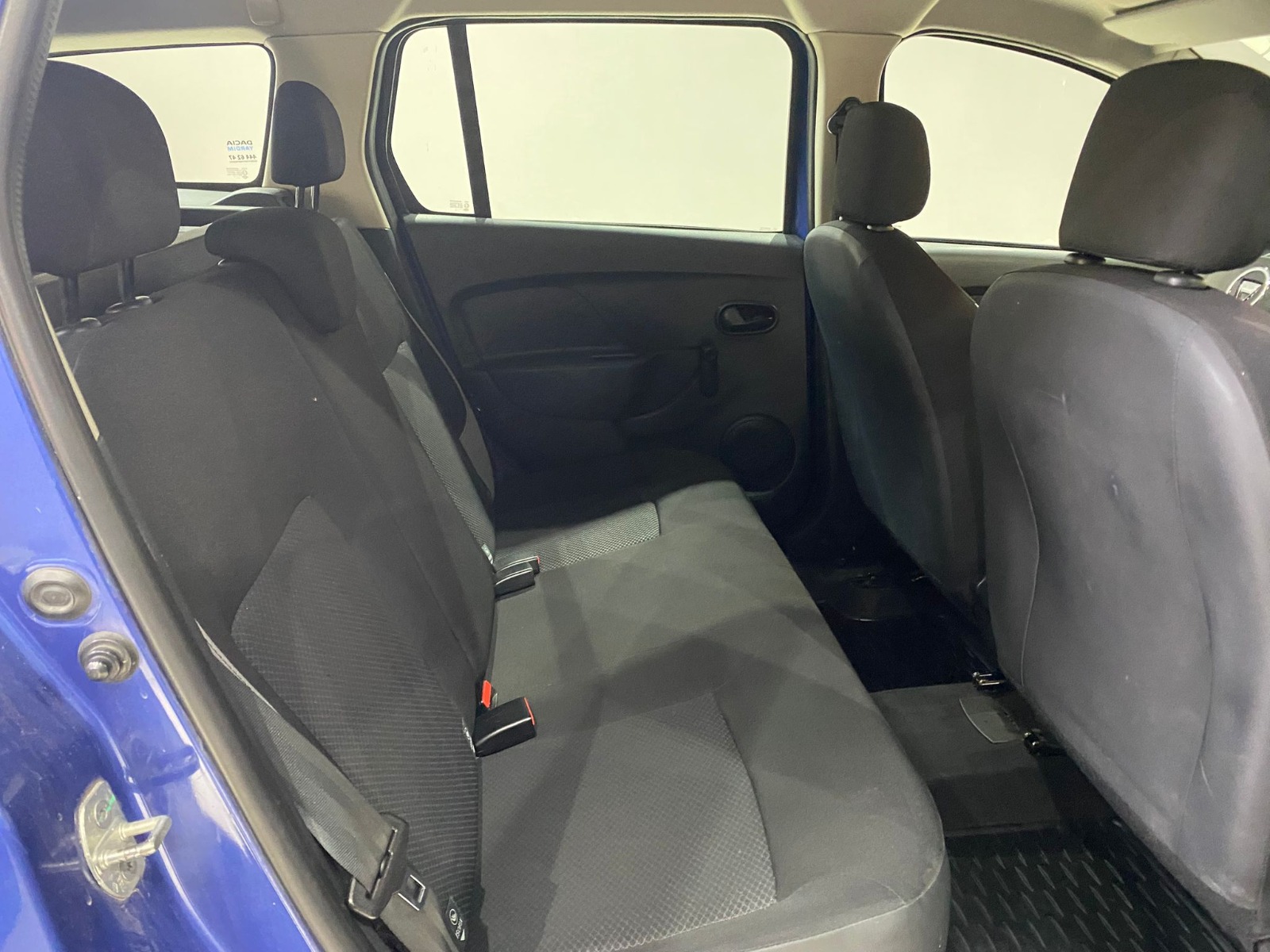 2015 Benzin Manuel Dacia Logan Mavi Gürel Tasarım Aksesuar Otomotiv San. Tic. Ltd. Şti.