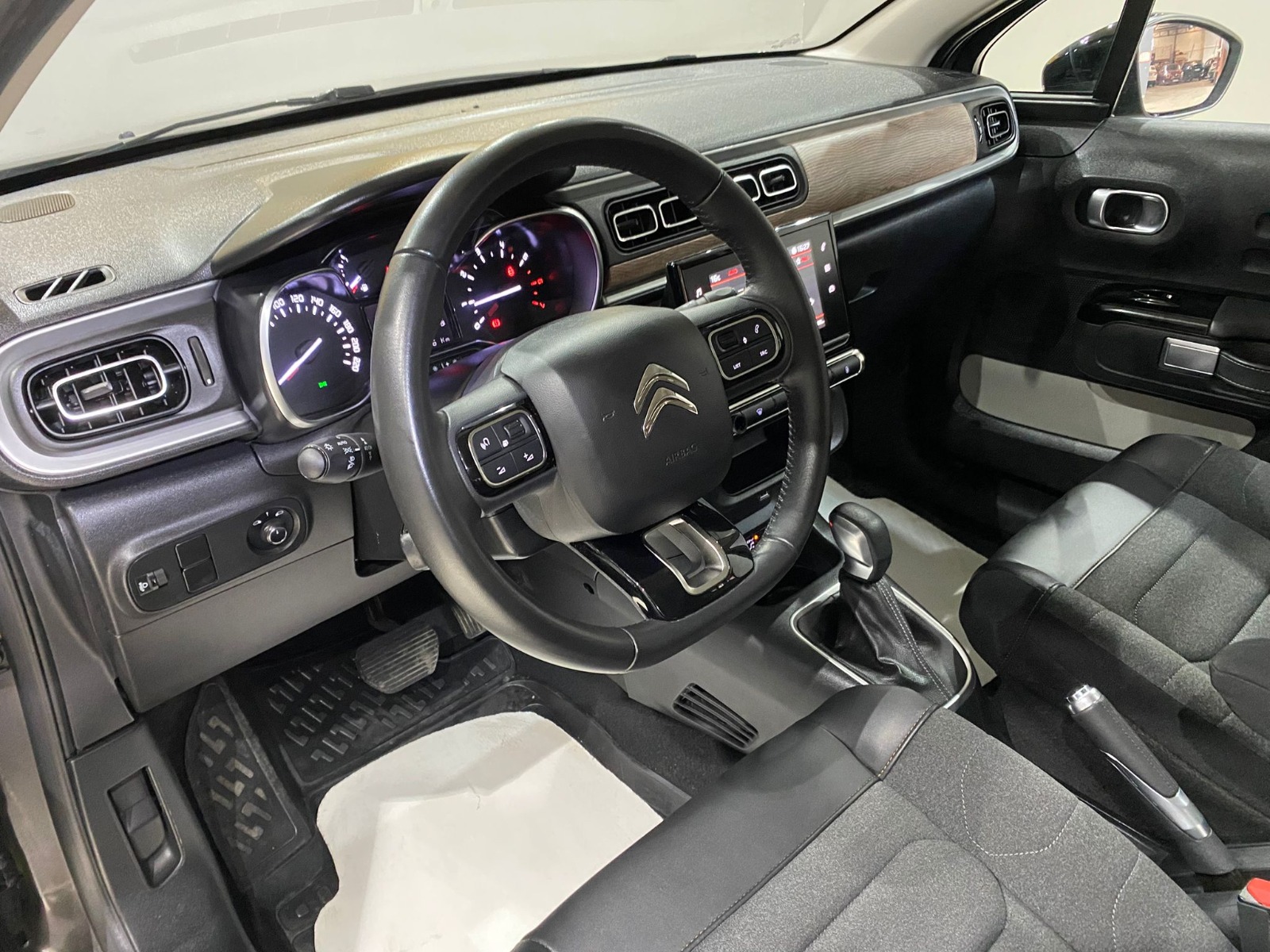 2023 Benzin Otomatik Citroen C3 Gri Gürel Tasarım Aksesuar Otomotiv San. Tic. Ltd. Şti.