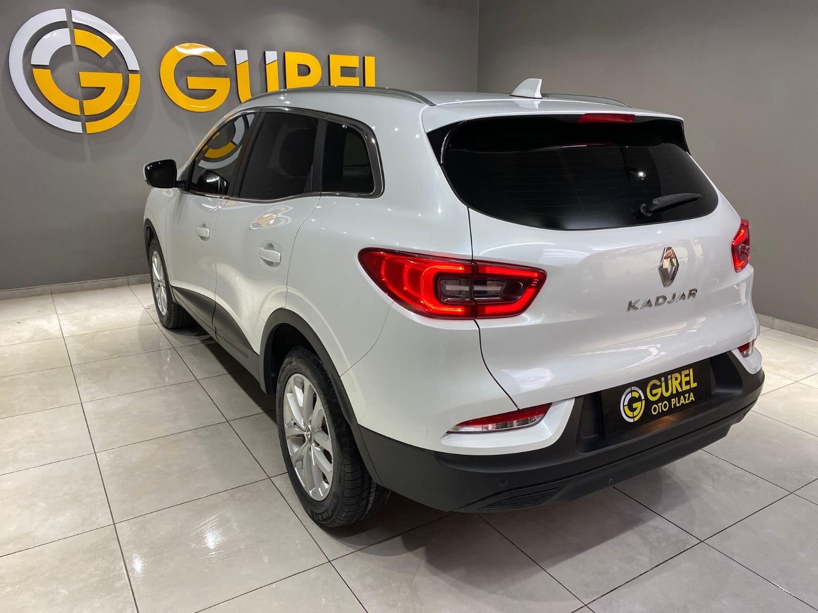 2020 Benzin Otomatik Renault Kadjar Beyaz Gürel Tasarım Aksesuar Otomotiv San. Tic. Ltd. Şti.