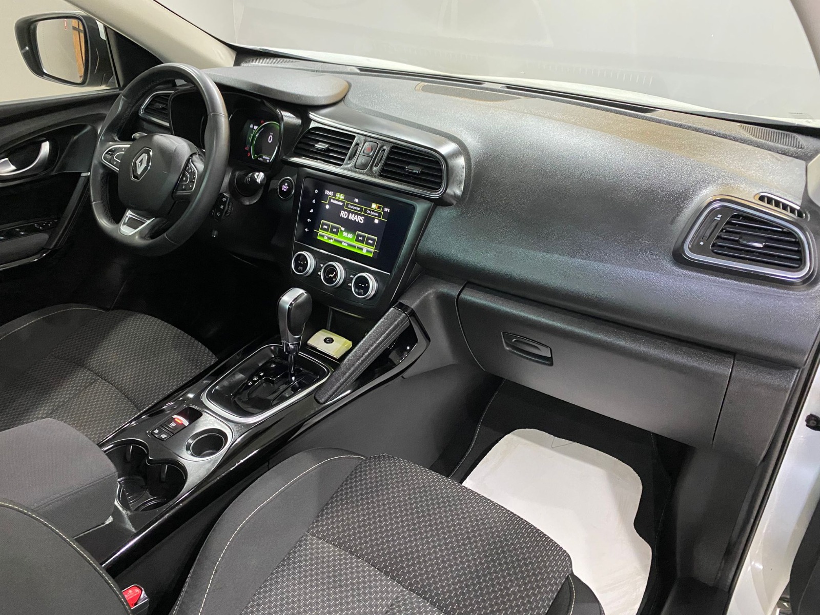 2020 Benzin Otomatik Renault Kadjar Beyaz Gürel Tasarım Aksesuar Otomotiv San. Tic. Ltd. Şti.