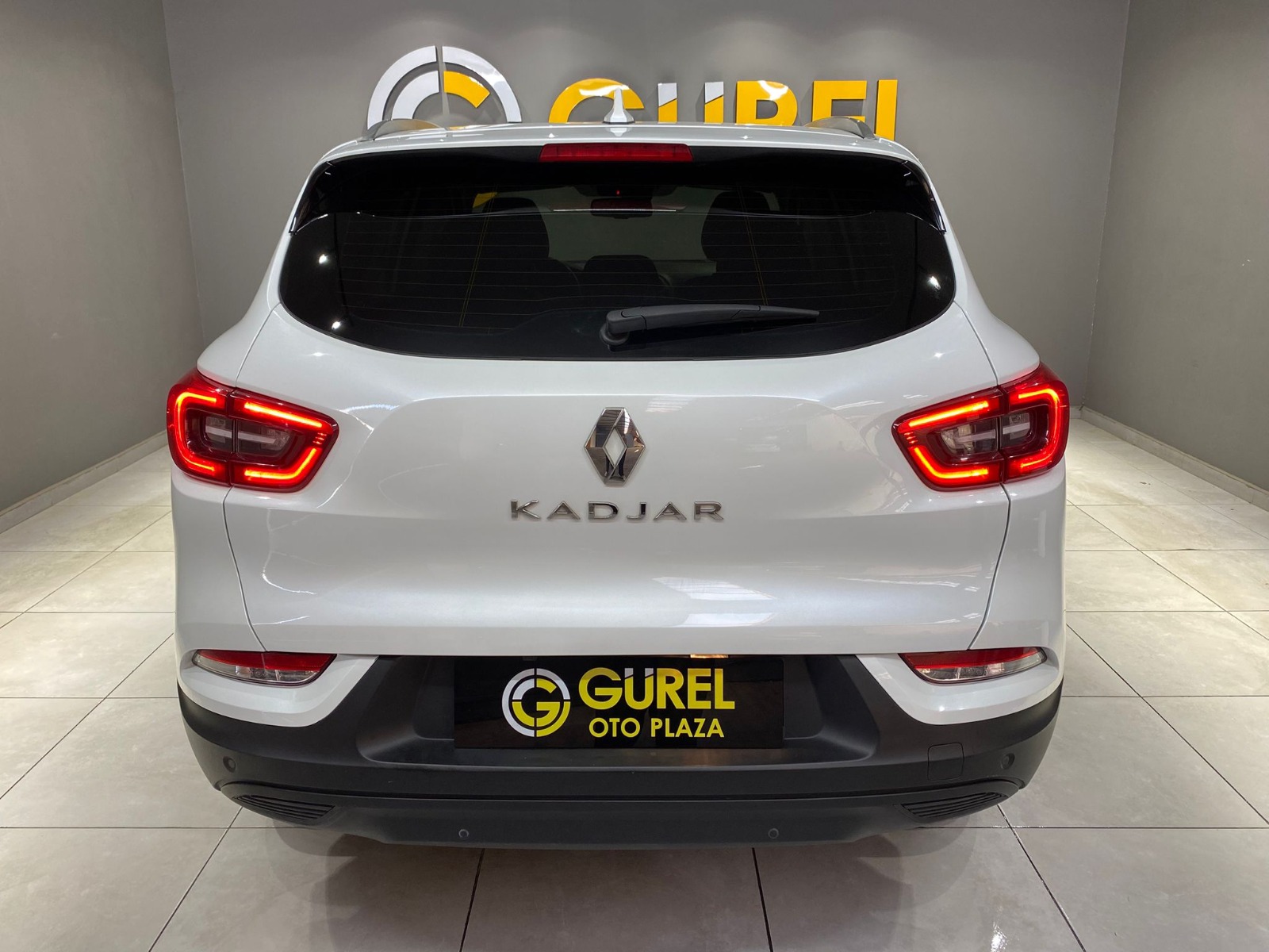 2020 Benzin Otomatik Renault Kadjar Beyaz Gürel Tasarım Aksesuar Otomotiv San. Tic. Ltd. Şti.