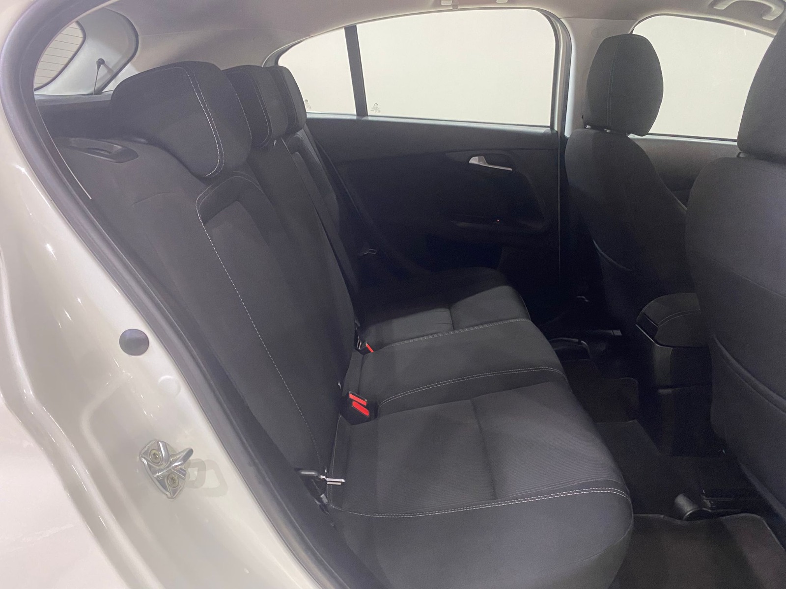 TaksitliOto.Net | 2.El Fiat Egea Hatchback 1.4 16V Fire Easy Plus | Manuel & Benzin | Beyaz | İzmir.2el 2017 Benzin Manuel Fiat Egea Beyaz Gürel Tasarım Aksesuar Otomotiv San. Tic. Ltd. Şti.