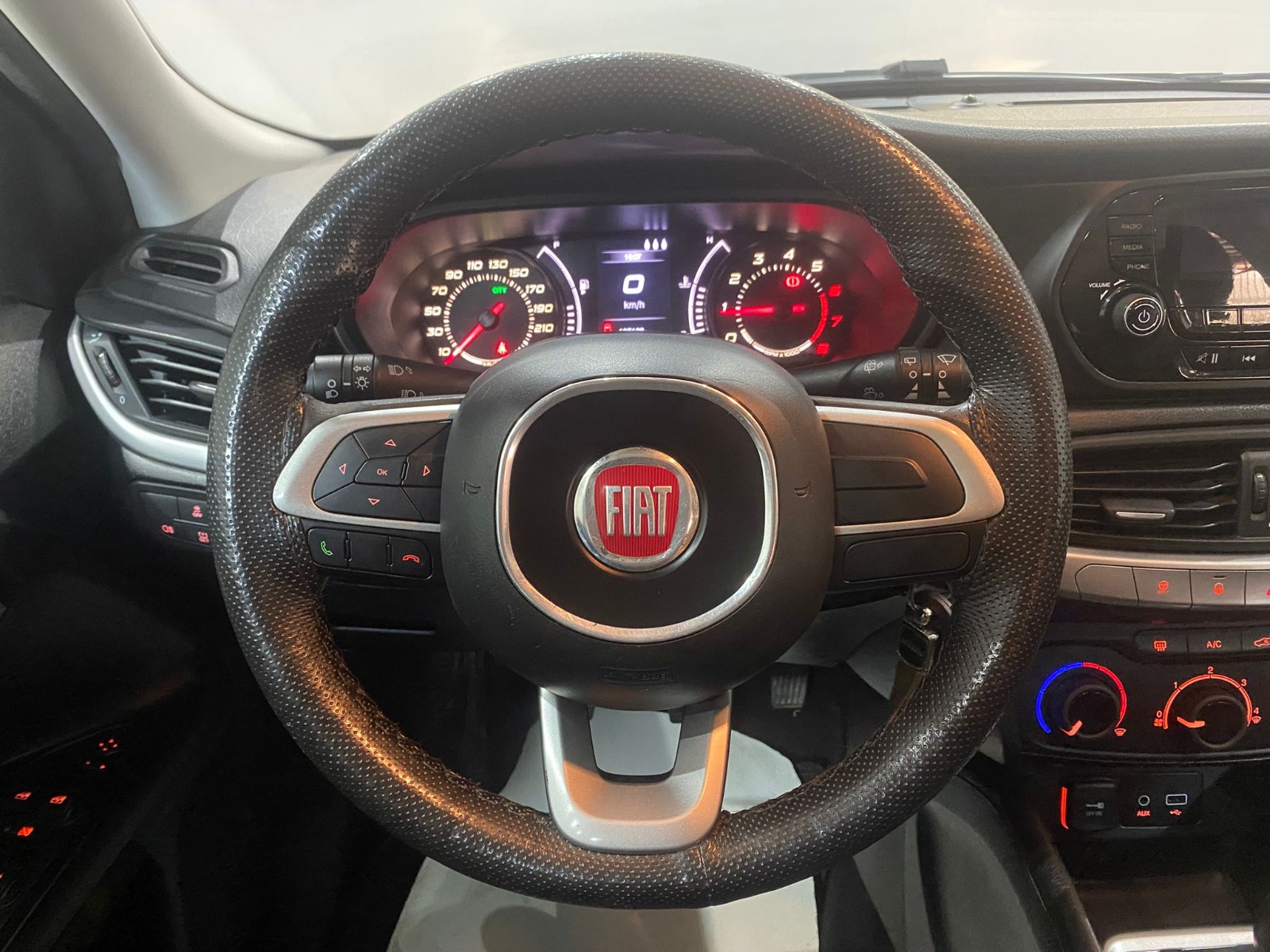 TaksitliOto.Net | 2.El Fiat Egea Hatchback 1.4 16V Fire Easy Plus | Manuel & Benzin | Beyaz | İzmir.2el 2017 Benzin Manuel Fiat Egea Beyaz Gürel Tasarım Aksesuar Otomotiv San. Tic. Ltd. Şti.