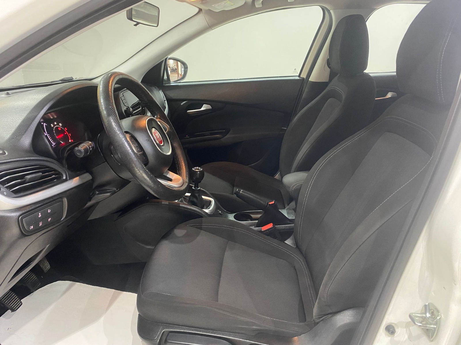TaksitliOto.Net | 2.El Fiat Egea Hatchback 1.4 16V Fire Easy Plus | Manuel & Benzin | Beyaz | İzmir.2el 2017 Benzin Manuel Fiat Egea Beyaz Gürel Tasarım Aksesuar Otomotiv San. Tic. Ltd. Şti.