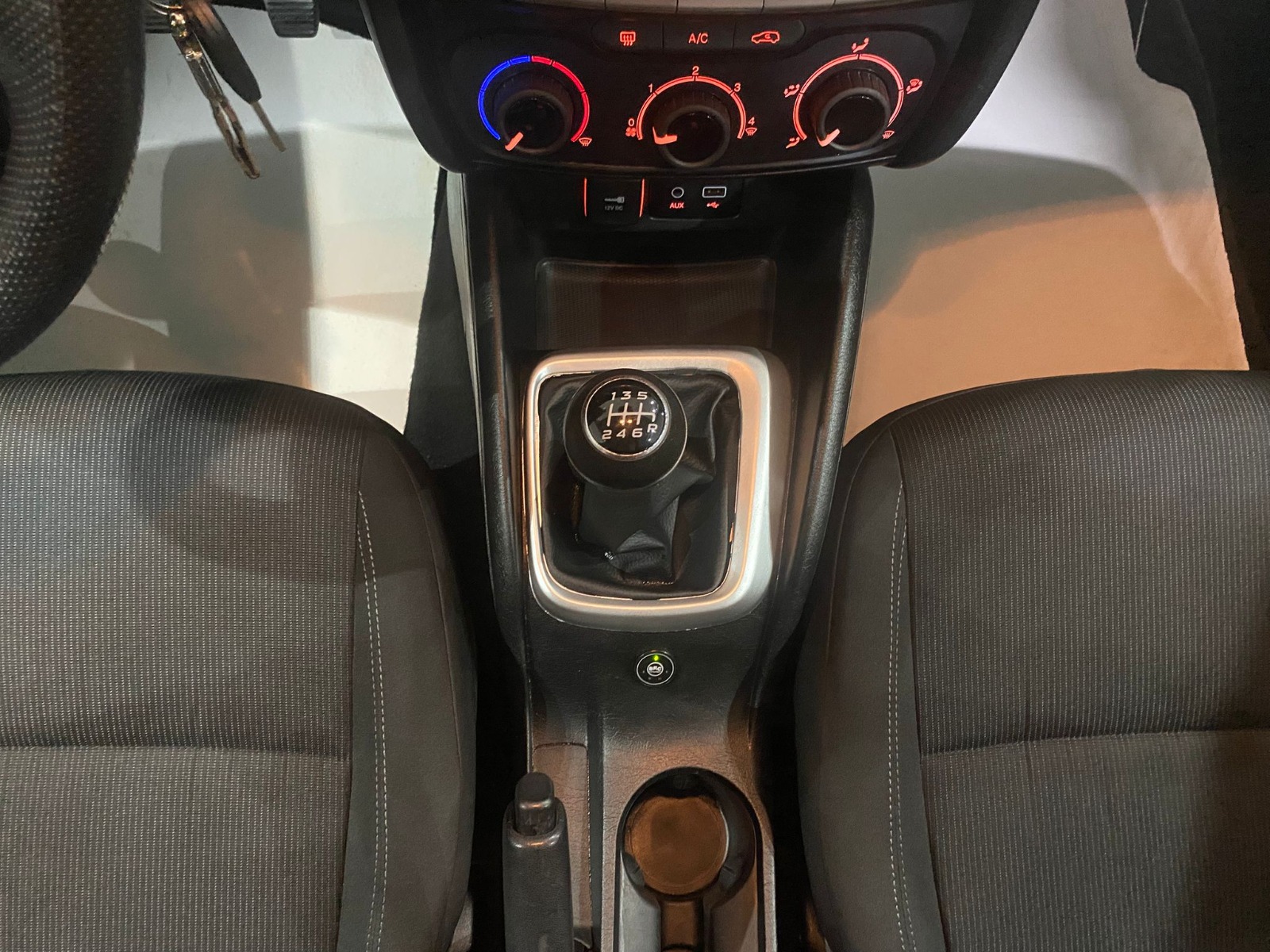 TaksitliOto.Net | 2.El Fiat Egea Hatchback 1.4 16V Fire Easy Plus | Manuel & Benzin | Beyaz | İzmir.2el 2017 Benzin Manuel Fiat Egea Beyaz Gürel Tasarım Aksesuar Otomotiv San. Tic. Ltd. Şti.