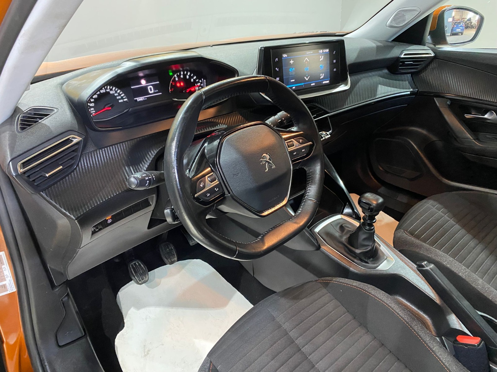 2020 Benzin Manuel Peugeot 2008 Turuncu Gürel Tasarım Aksesuar Otomotiv San. Tic. Ltd. Şti.