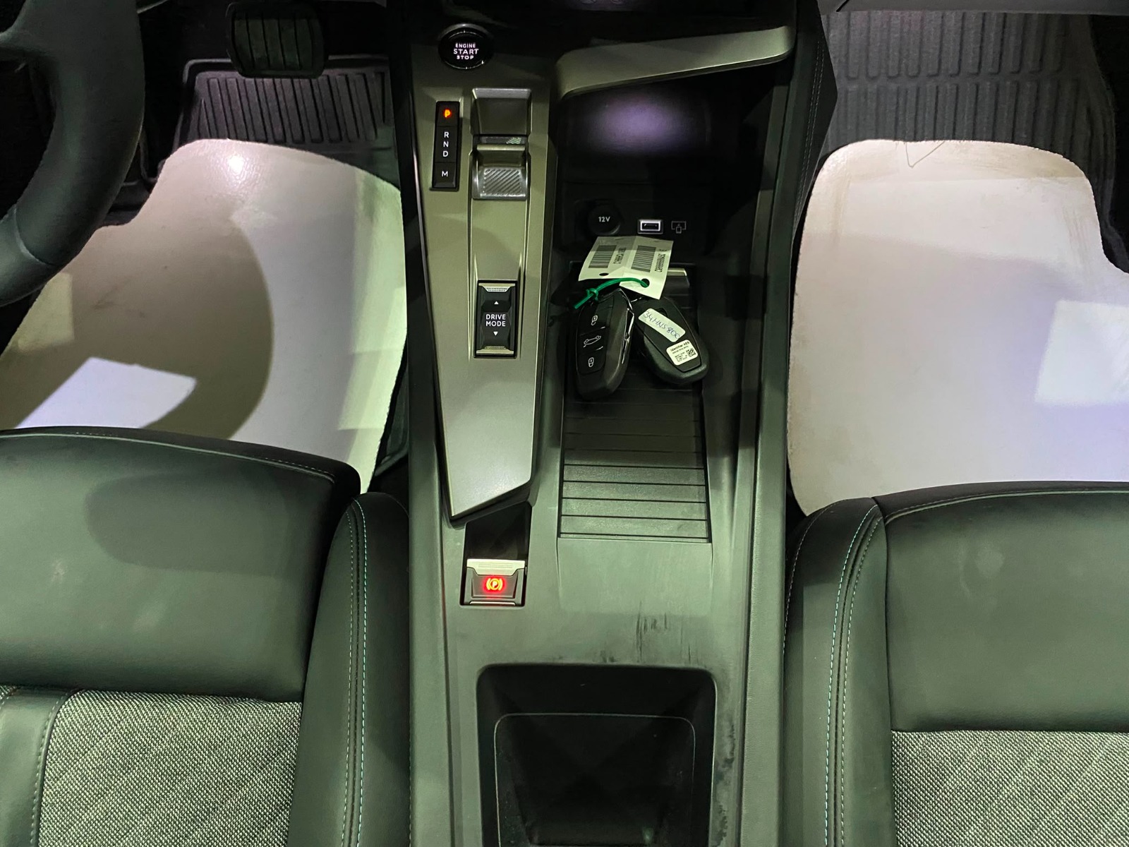 2023 Benzin Otomatik Peugeot 408 Gri Gürel Tasarım Aksesuar Otomotiv San. Tic. Ltd. Şti.