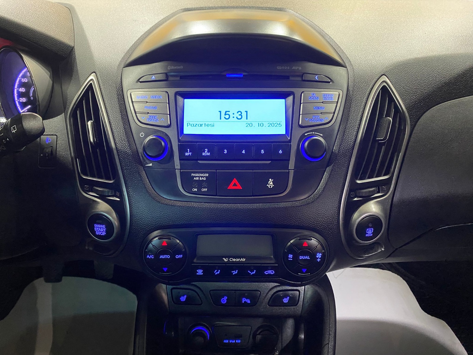 TaksitliOto.Net | 2.El Hyundai ix35 SUV 1.6 GDI 4x2 Elite | Manuel & Benzin | Beyaz | İzmir.2el 2014 Benzin Manuel Hyundai ix35 Beyaz Gürel Tasarım Aksesuar Otomotiv San. Tic. Ltd. Şti.