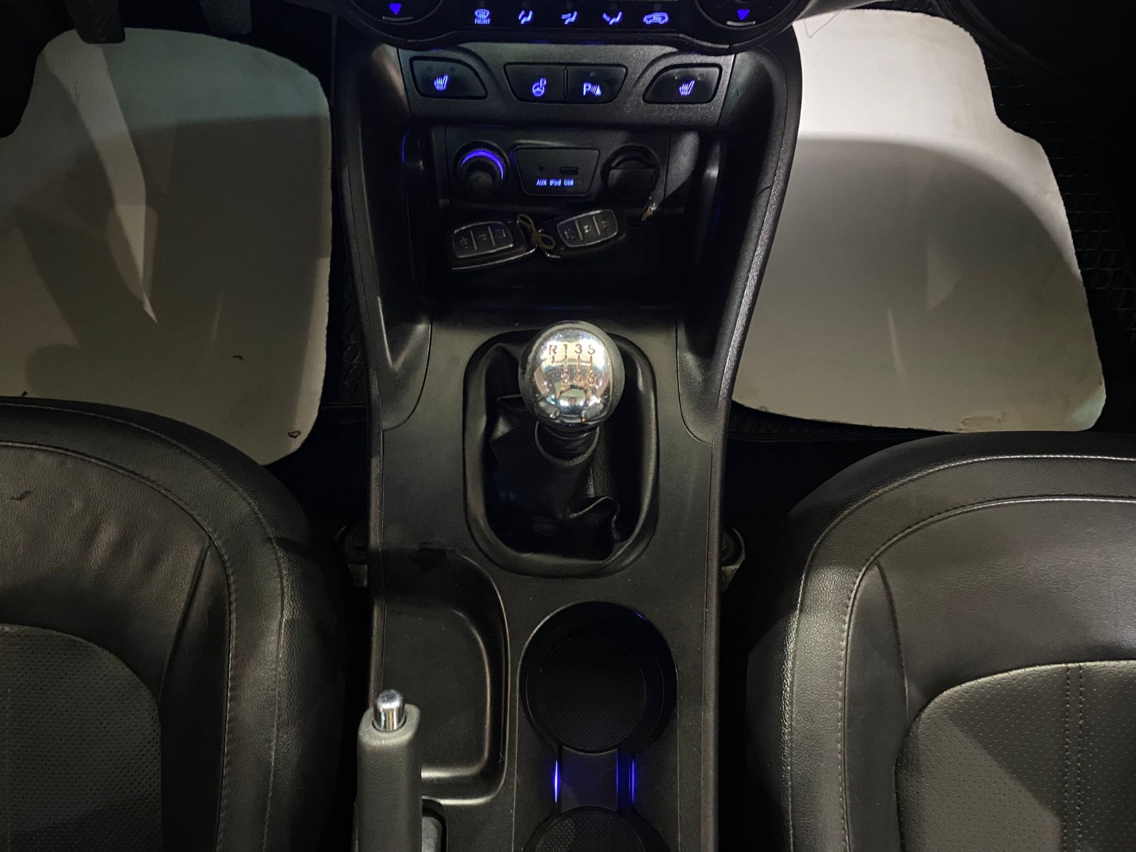 TaksitliOto.Net | 2.El Hyundai ix35 SUV 1.6 GDI 4x2 Elite | Manuel & Benzin | Beyaz | İzmir.2el 2014 Benzin Manuel Hyundai ix35 Beyaz Gürel Tasarım Aksesuar Otomotiv San. Tic. Ltd. Şti.