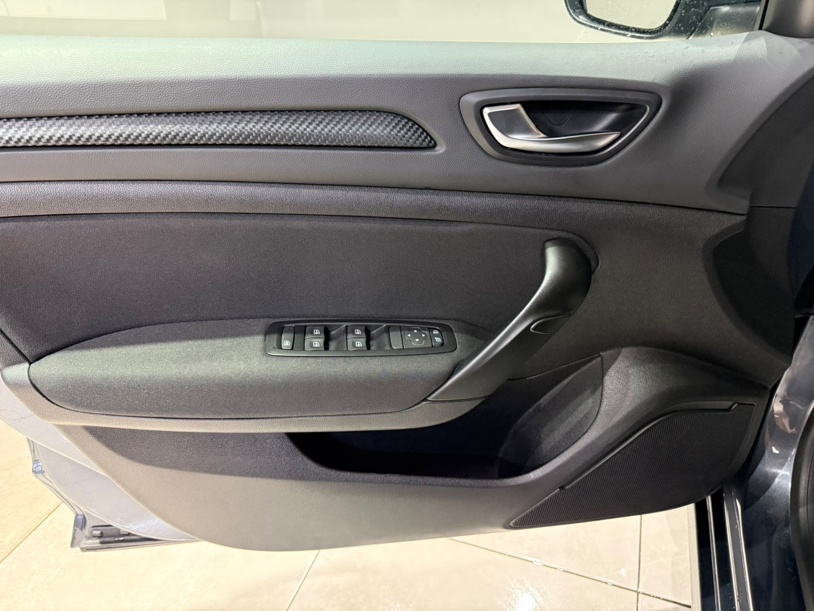 2026 Benzin Otomatik Renault Megane Gri Gürel Tasarım Aksesuar Otomotiv San. Tic. Ltd. Şti.