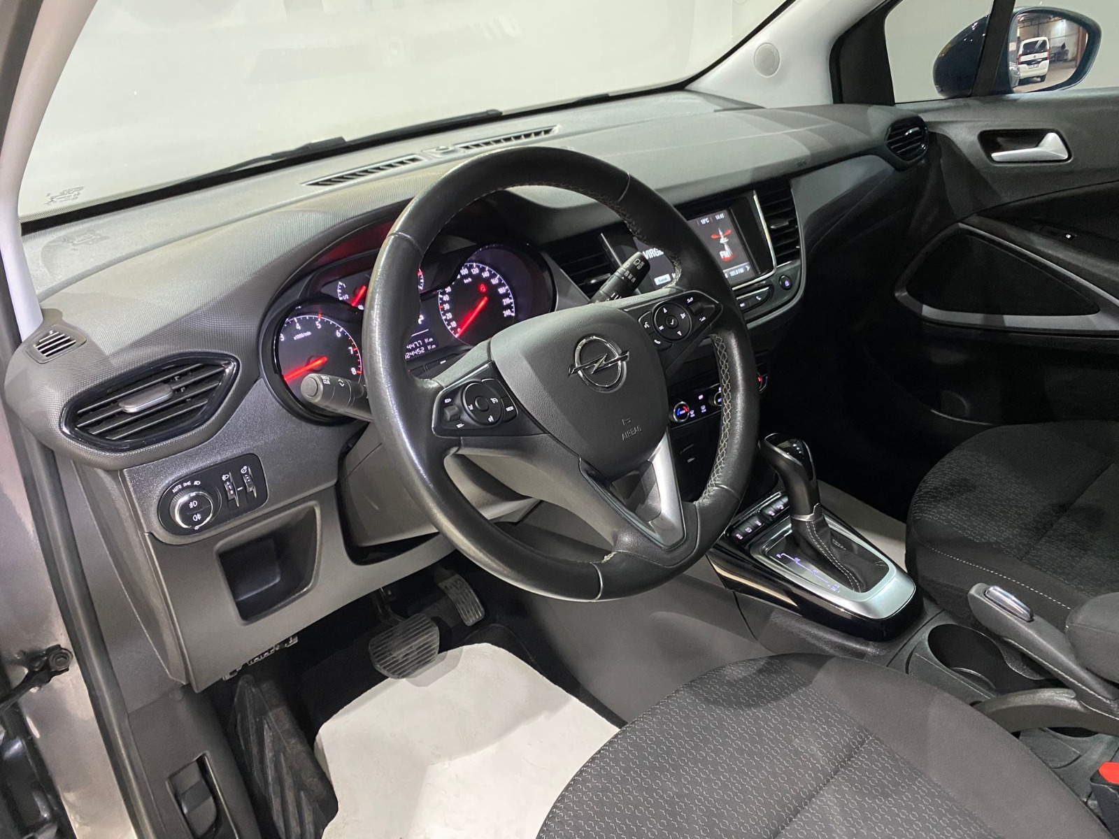 2022 Benzin Otomatik Opel Crossland Gri Gürel Tasarım Aksesuar Otomotiv San. Tic. Ltd. Şti.