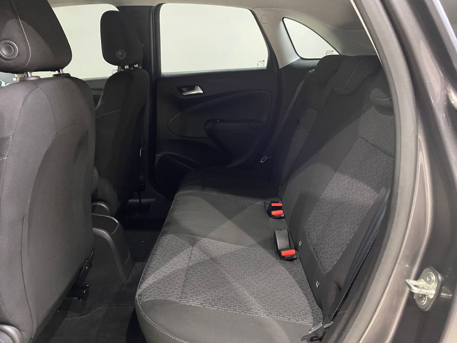 2022 Benzin Otomatik Opel Crossland Gri Gürel Tasarım Aksesuar Otomotiv San. Tic. Ltd. Şti.