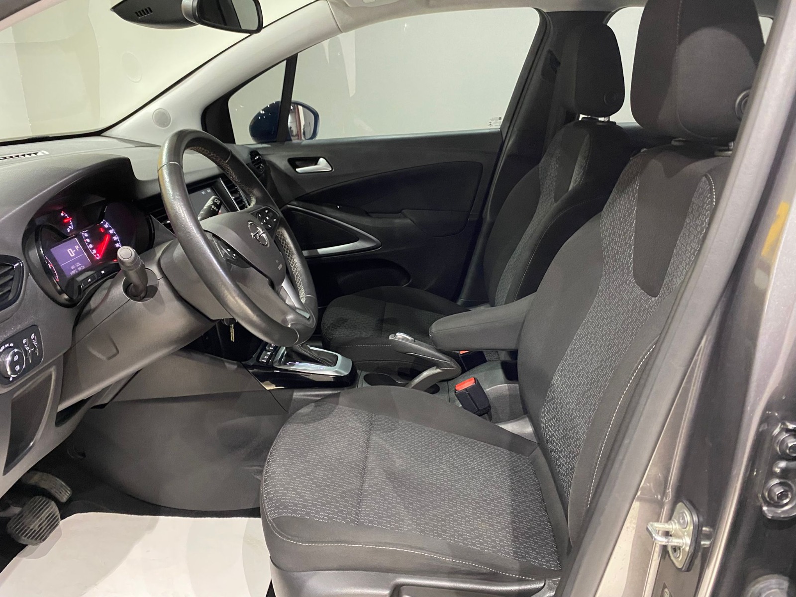 2022 Benzin Otomatik Opel Crossland Gri Gürel Tasarım Aksesuar Otomotiv San. Tic. Ltd. Şti.