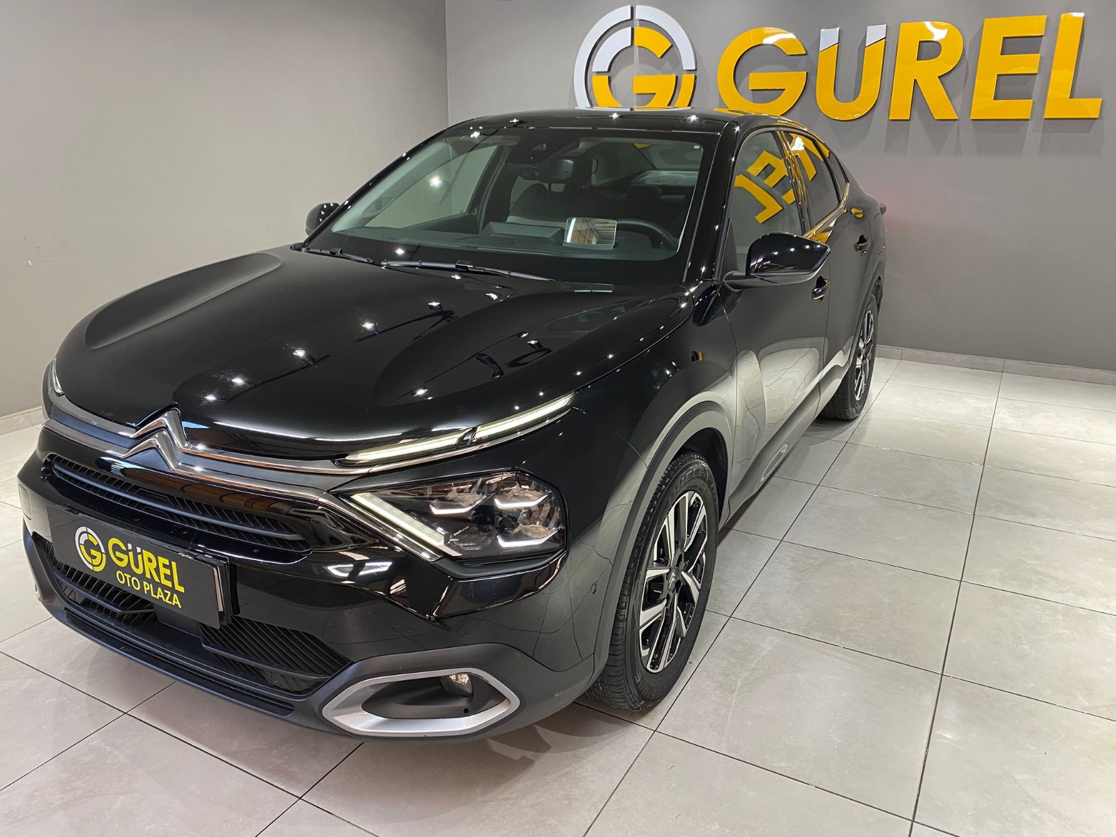 2024 Benzin Otomatik Citroen C4 X Siyah Gürel Tasarım Aksesuar Otomotiv San. Tic. Ltd. Şti.