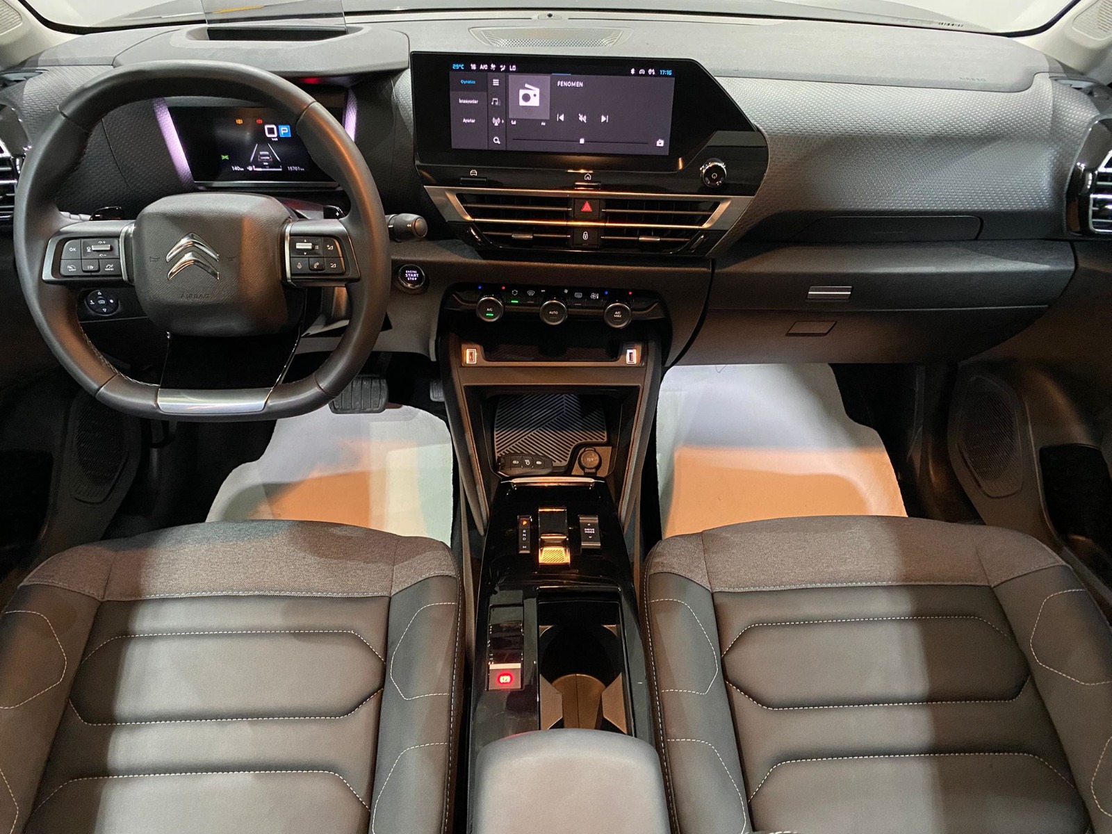 2024 Benzin Otomatik Citroen C4 X Siyah Gürel Tasarım Aksesuar Otomotiv San. Tic. Ltd. Şti.