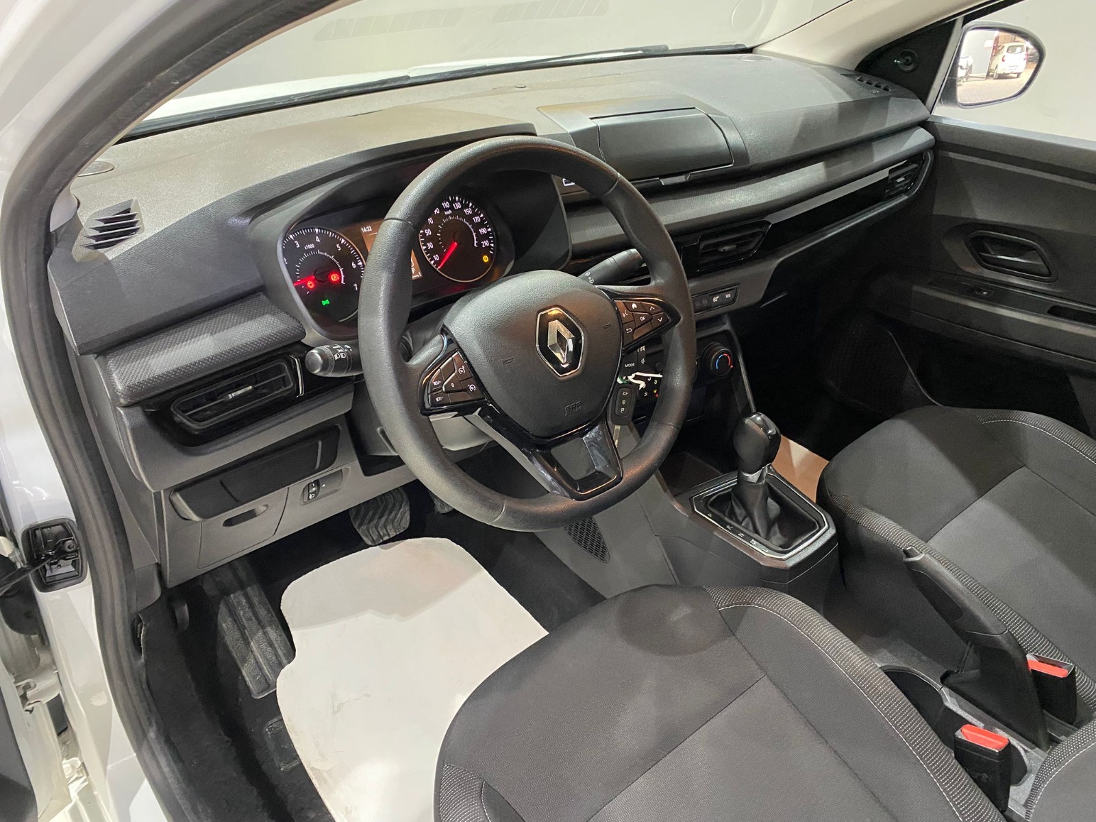 2022 Benzin Otomatik Renault Taliant Beyaz Gürel Tasarım Aksesuar Otomotiv San. Tic. Ltd. Şti.