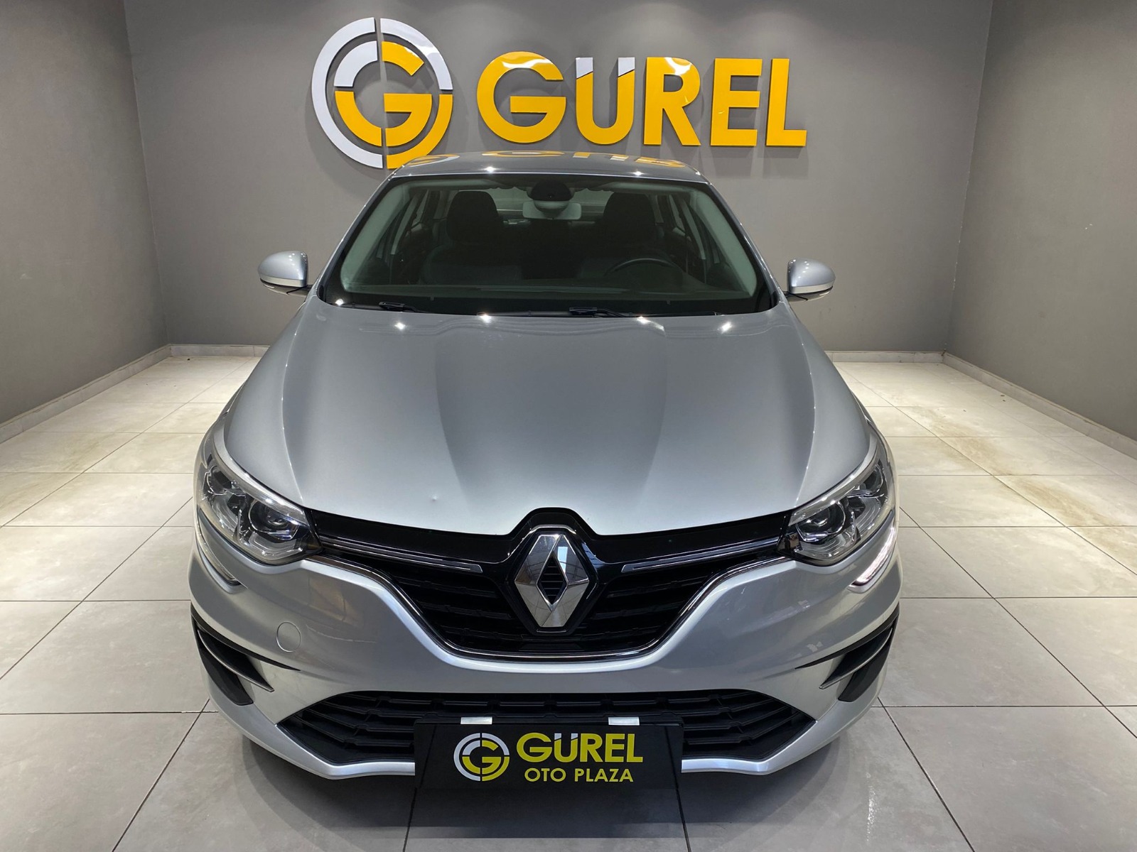 2024 Benzin Otomatik Renault Megane Gümüş Gri Gürel Tasarım Aksesuar Otomotiv San. Tic. Ltd. Şti.