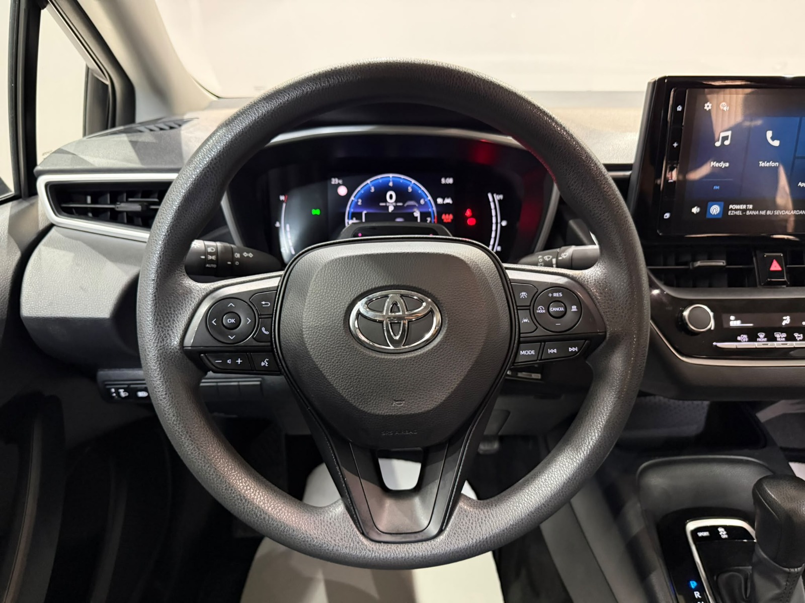 2026 Benzin Otomatik Toyota Corolla Beyaz Gürel Tasarım Aksesuar Otomotiv San. Tic. Ltd. Şti.