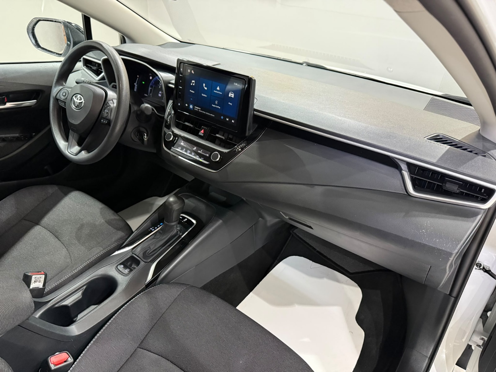 2026 Benzin Otomatik Toyota Corolla Beyaz Gürel Tasarım Aksesuar Otomotiv San. Tic. Ltd. Şti.