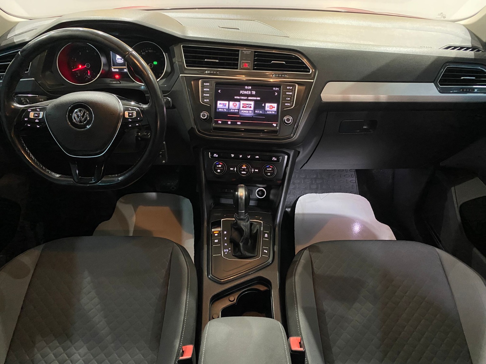 2016 Benzin Otomatik Volkswagen Tiguan Kırmızı Gürel Tasarım Aksesuar Otomotiv San. Tic. Ltd. Şti.