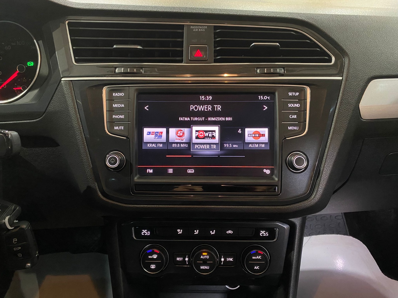 2016 Benzin Otomatik Volkswagen Tiguan Kırmızı Gürel Tasarım Aksesuar Otomotiv San. Tic. Ltd. Şti.