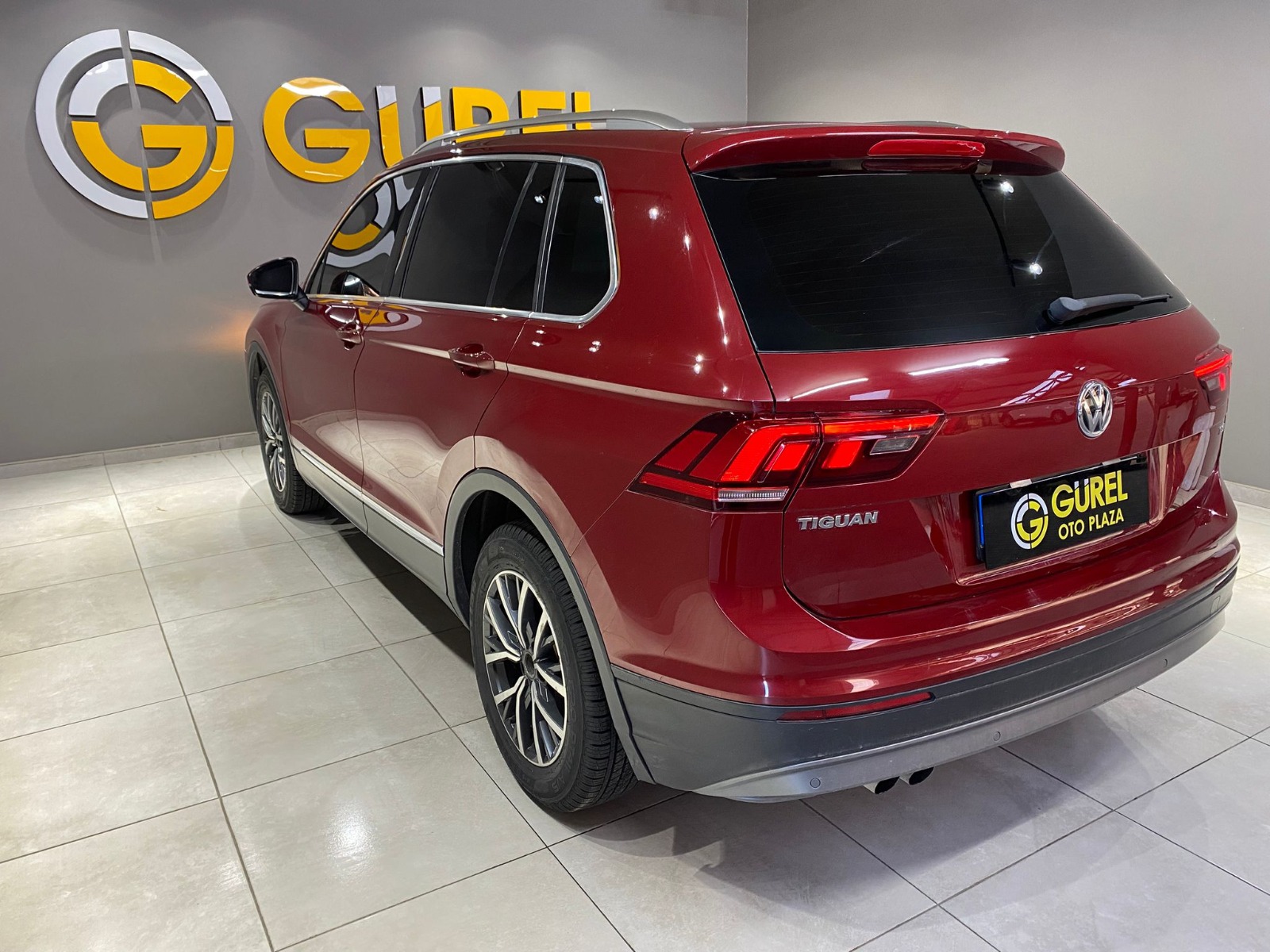 2016 Benzin Otomatik Volkswagen Tiguan Kırmızı Gürel Tasarım Aksesuar Otomotiv San. Tic. Ltd. Şti.