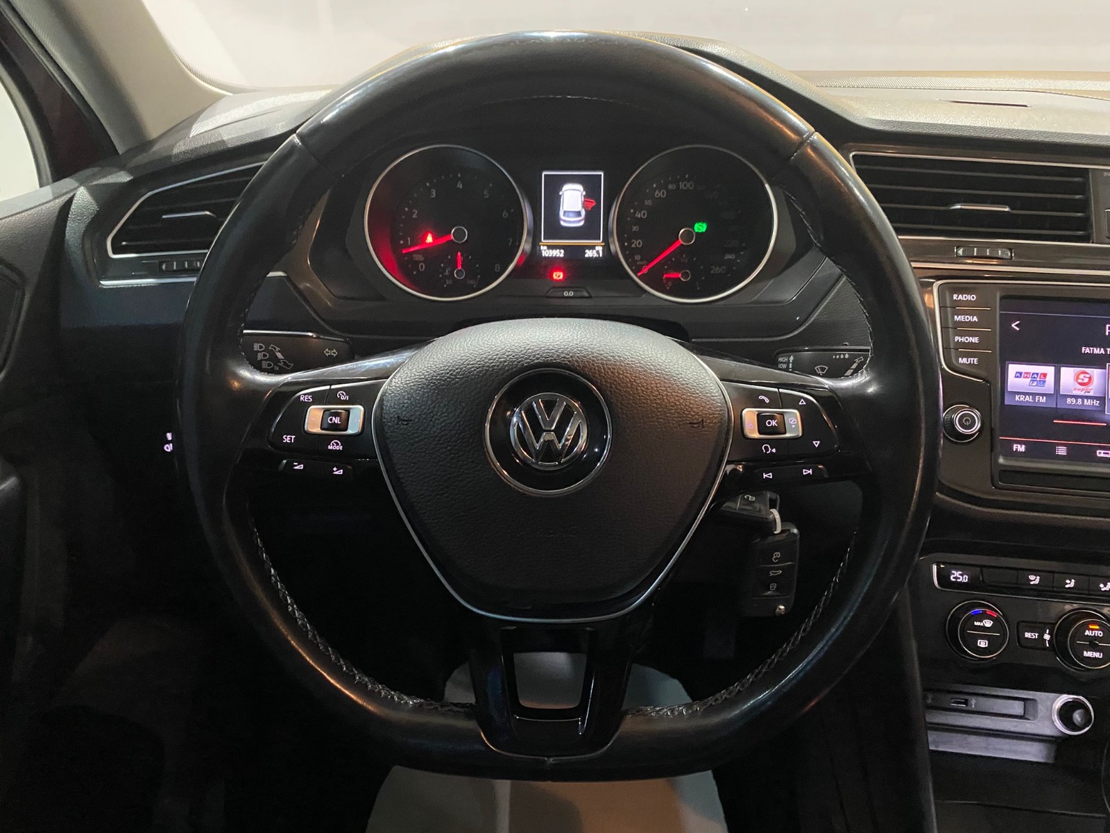 2016 Benzin Otomatik Volkswagen Tiguan Kırmızı Gürel Tasarım Aksesuar Otomotiv San. Tic. Ltd. Şti.