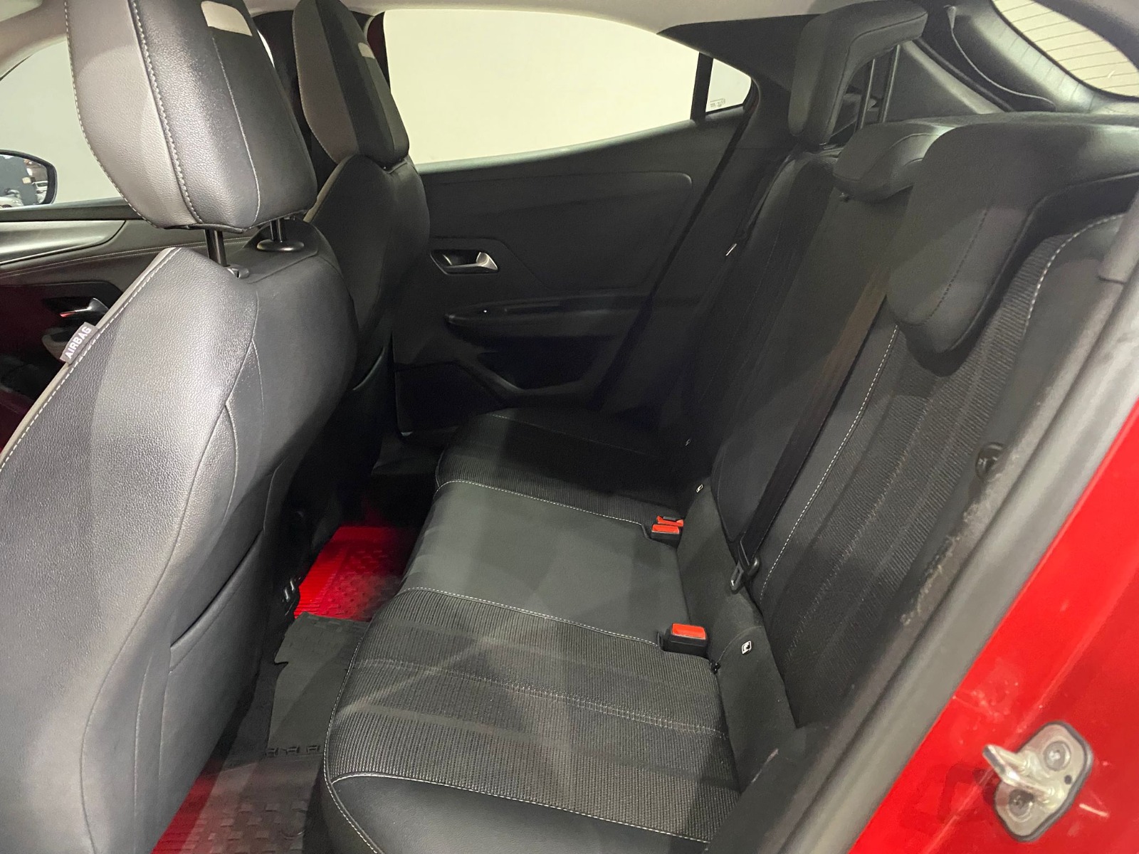 2021 Benzin Otomatik Opel Mokka Kırmızı Gürel Tasarım Aksesuar Otomotiv San. Tic. Ltd. Şti.