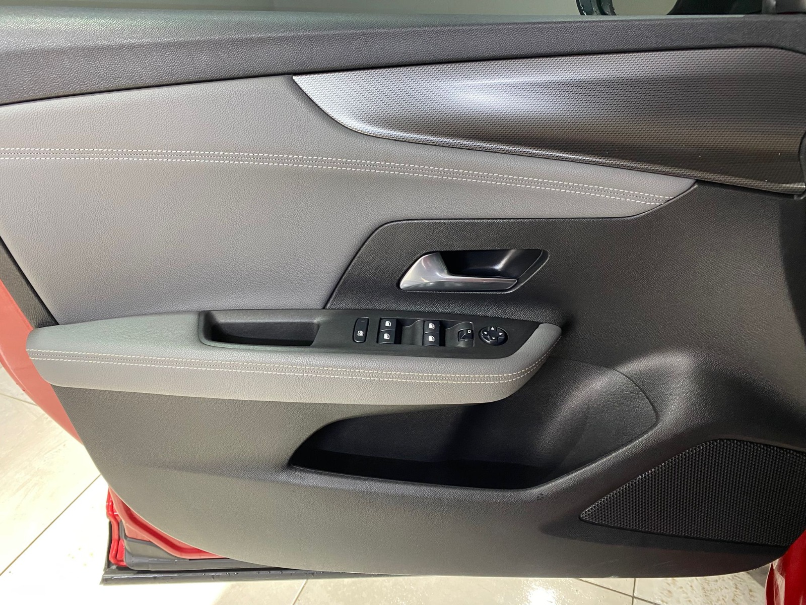 2021 Benzin Otomatik Opel Mokka Kırmızı Gürel Tasarım Aksesuar Otomotiv San. Tic. Ltd. Şti.