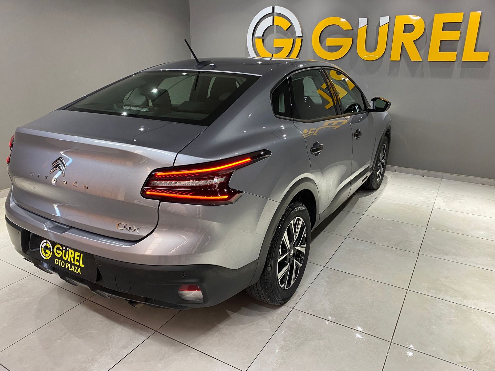 2024 Benzin Otomatik Citroen C4 X Gri Gürel Tasarım Aksesuar Otomotiv San. Tic. Ltd. Şti.