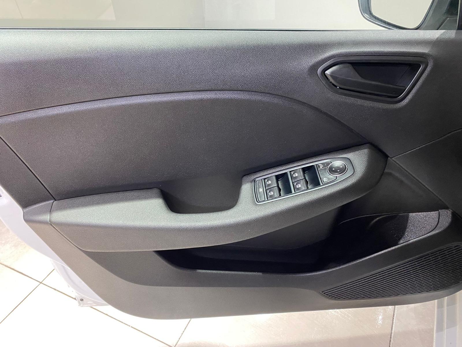 2023 Benzin Manuel Renault Clio Beyaz Gürel Tasarım Aksesuar Otomotiv San. Tic. Ltd. Şti.